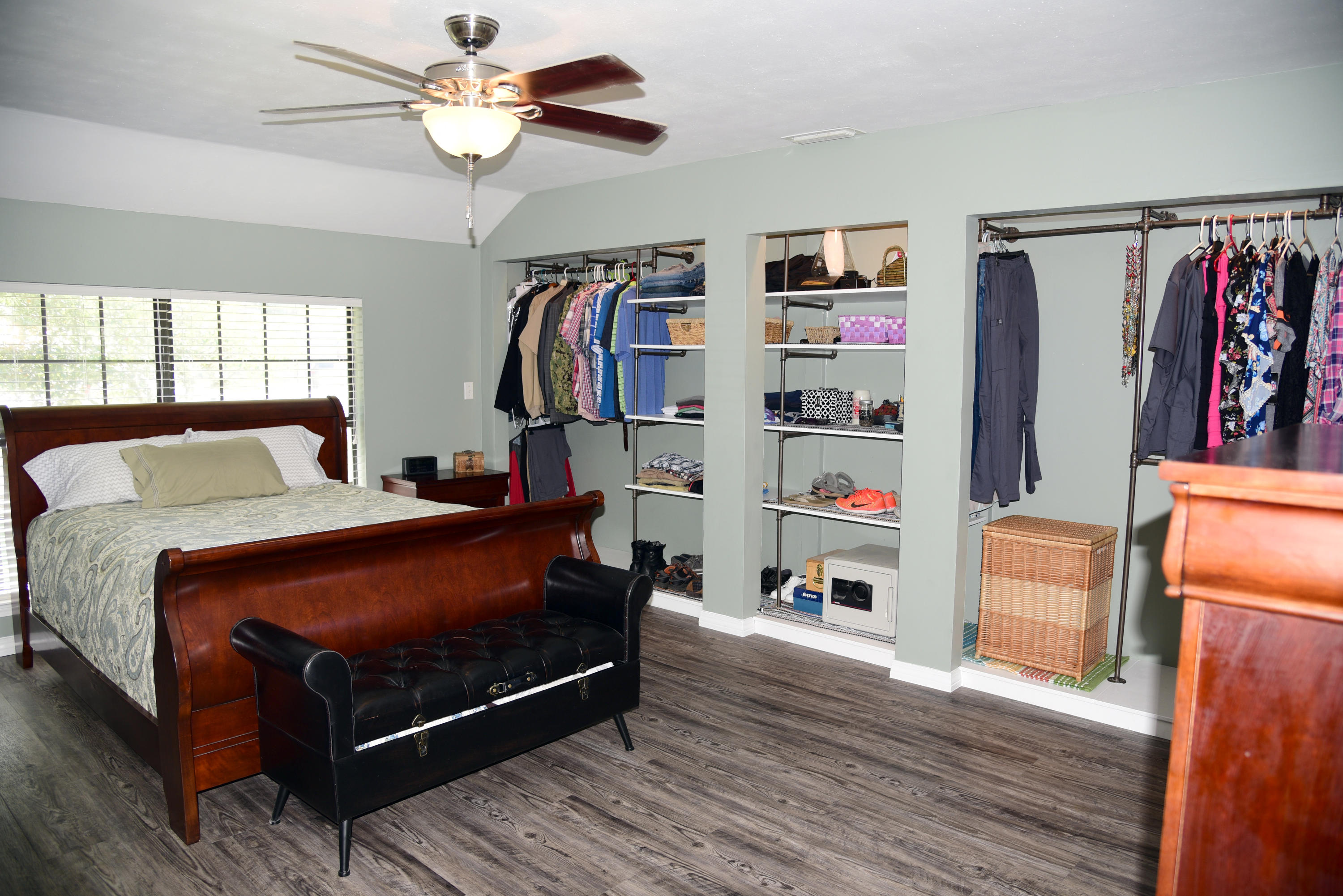 PAGE PLACE - Residential