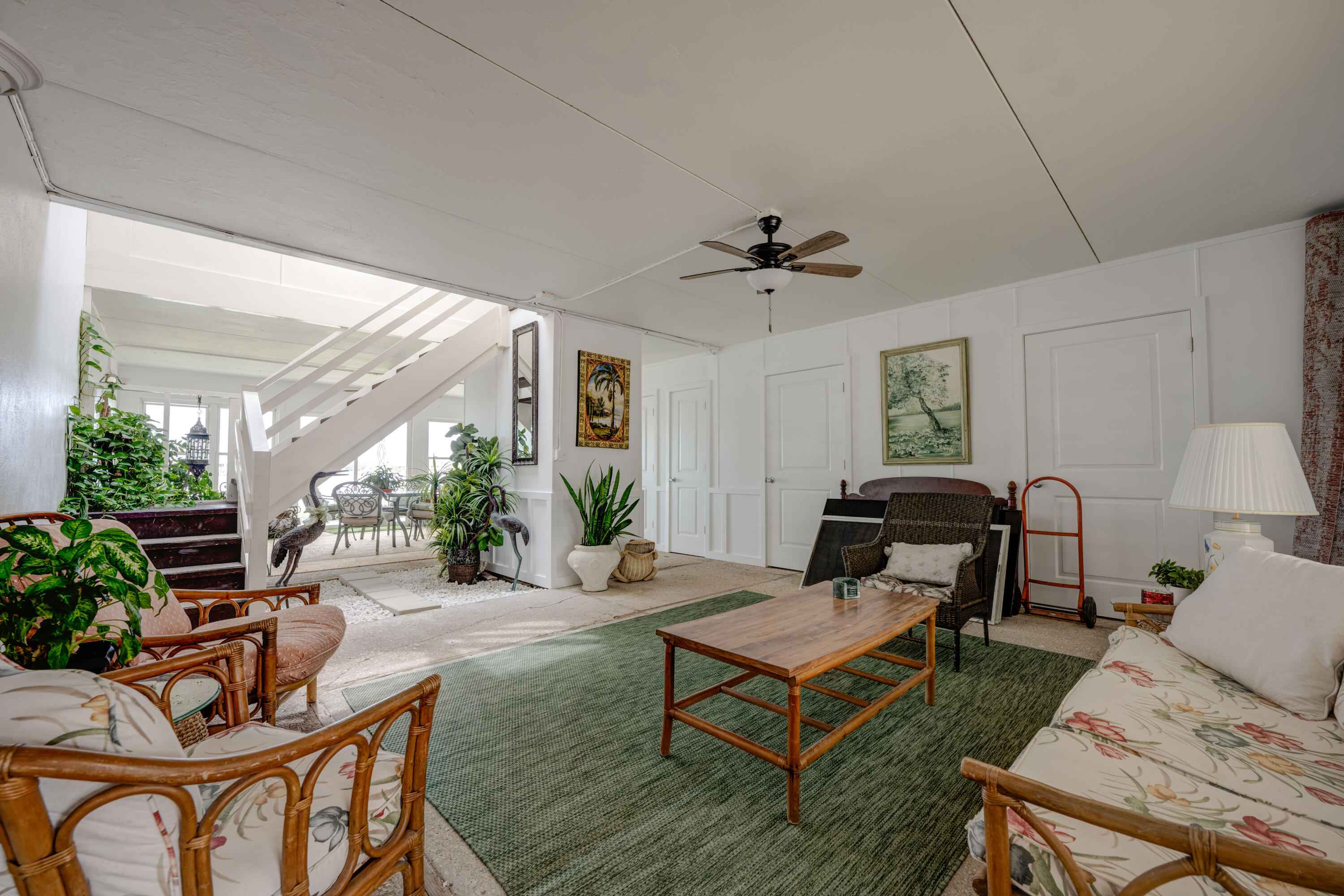 TREEHOUSE - Residential