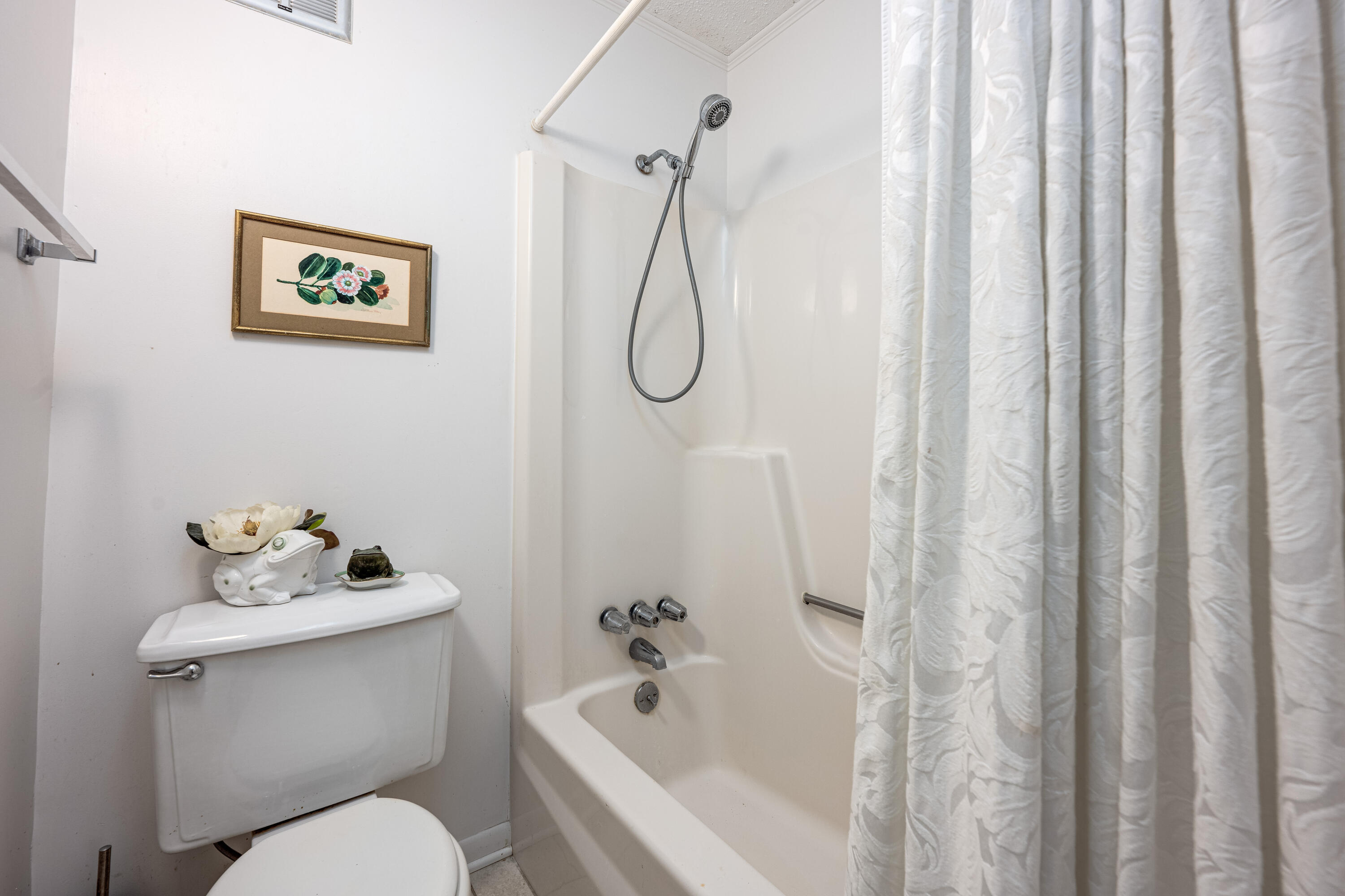 TREEHOUSE - Residential