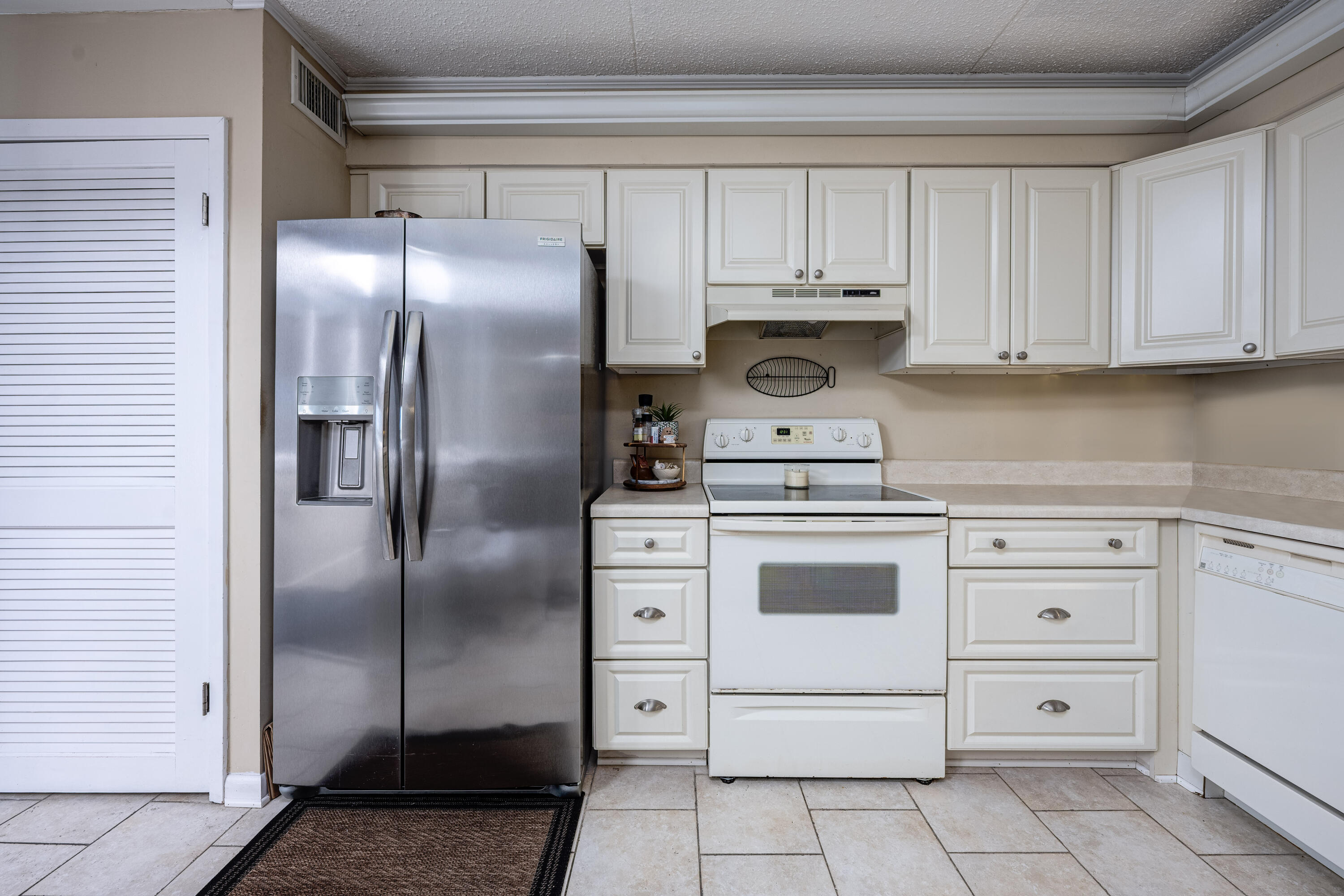 TREEHOUSE - Residential