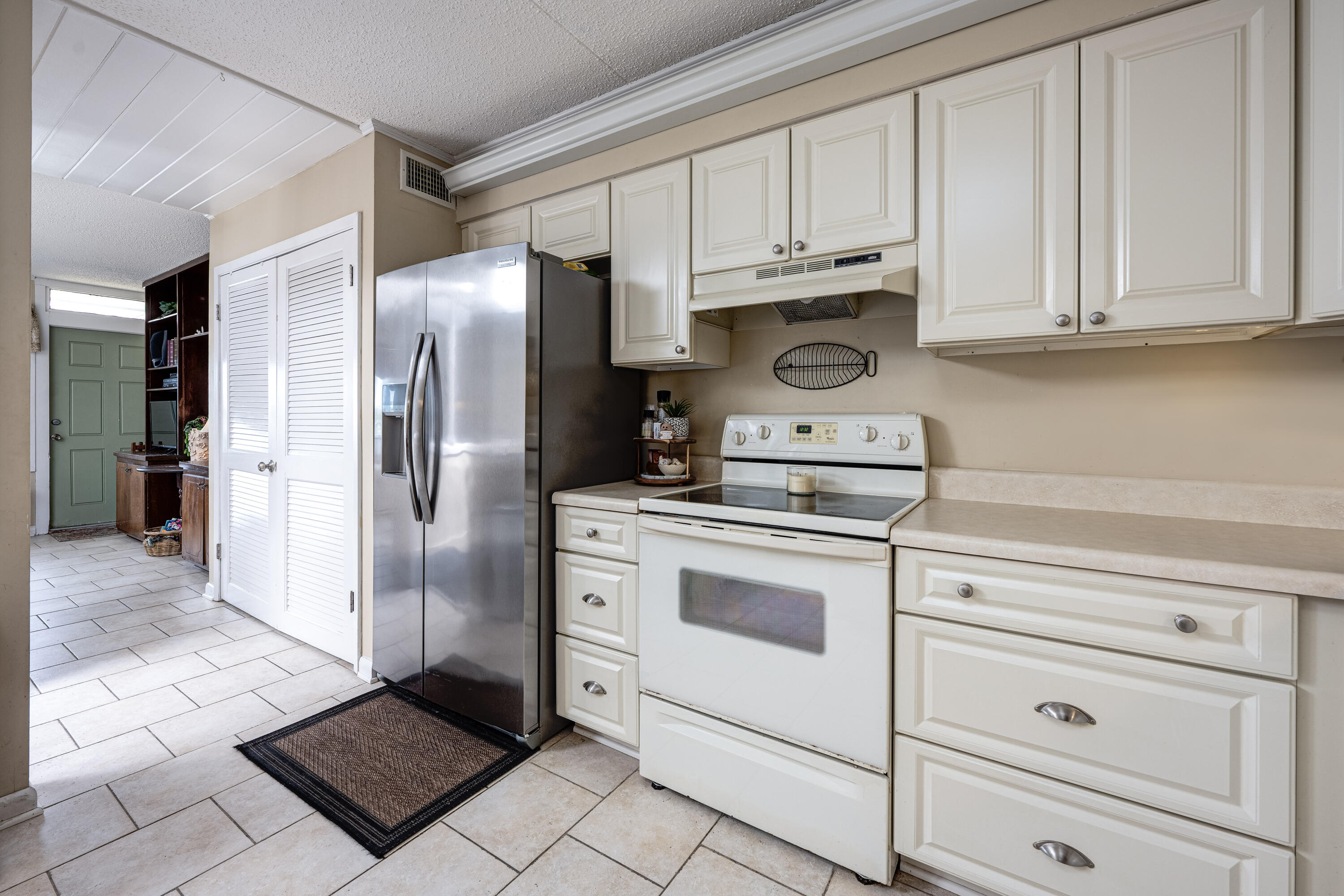 TREEHOUSE - Residential