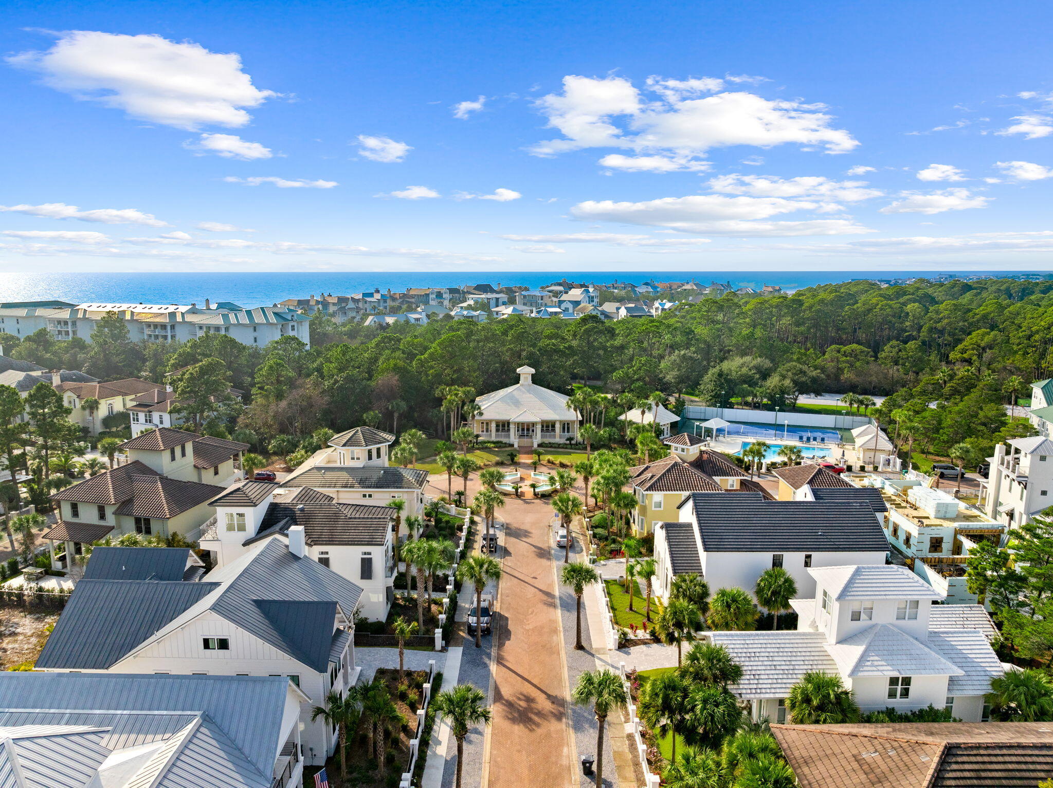 VILLAGE OF WHITE CLIFFS THE - Residential
