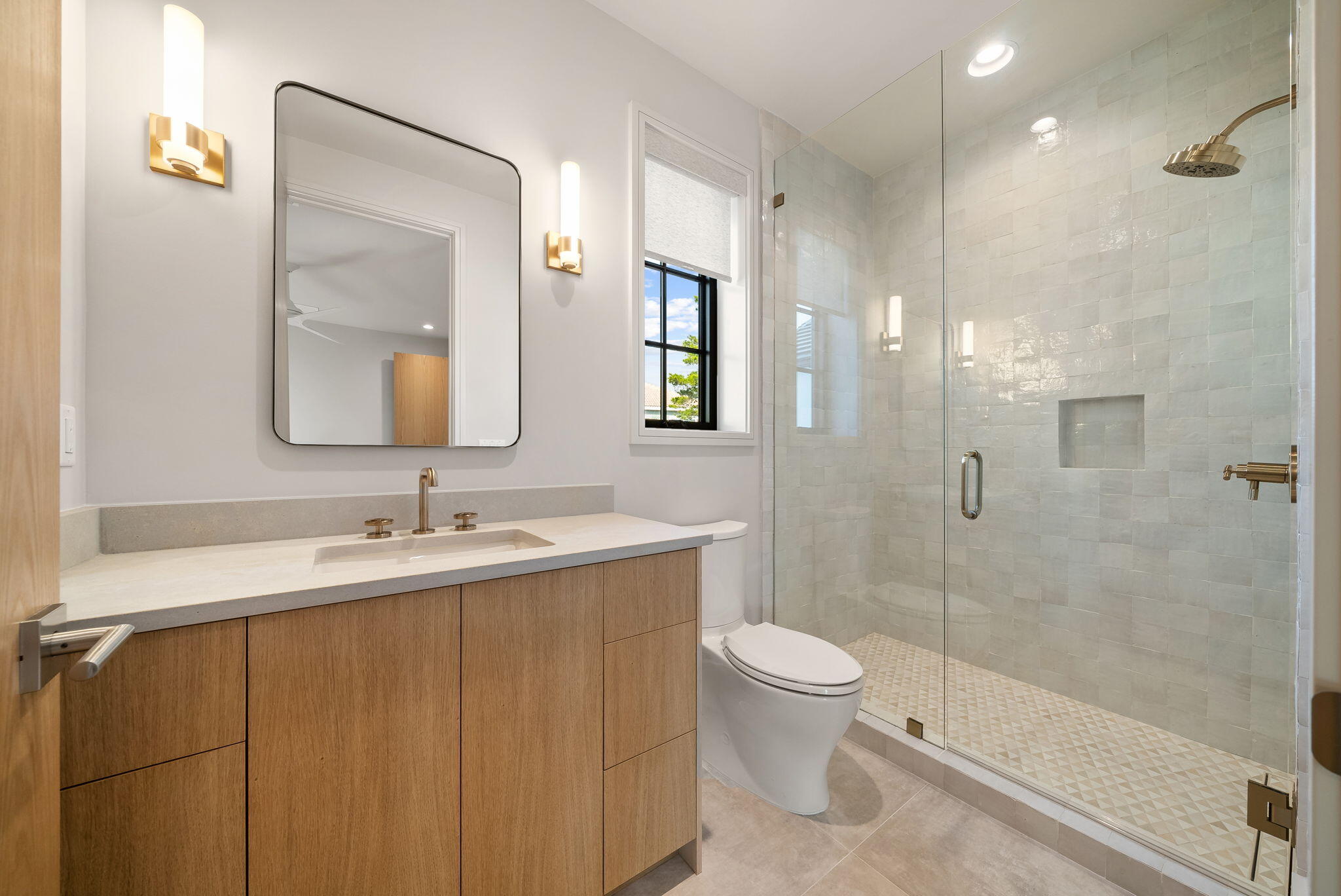 VILLAGE OF WHITE CLIFFS THE - Residential