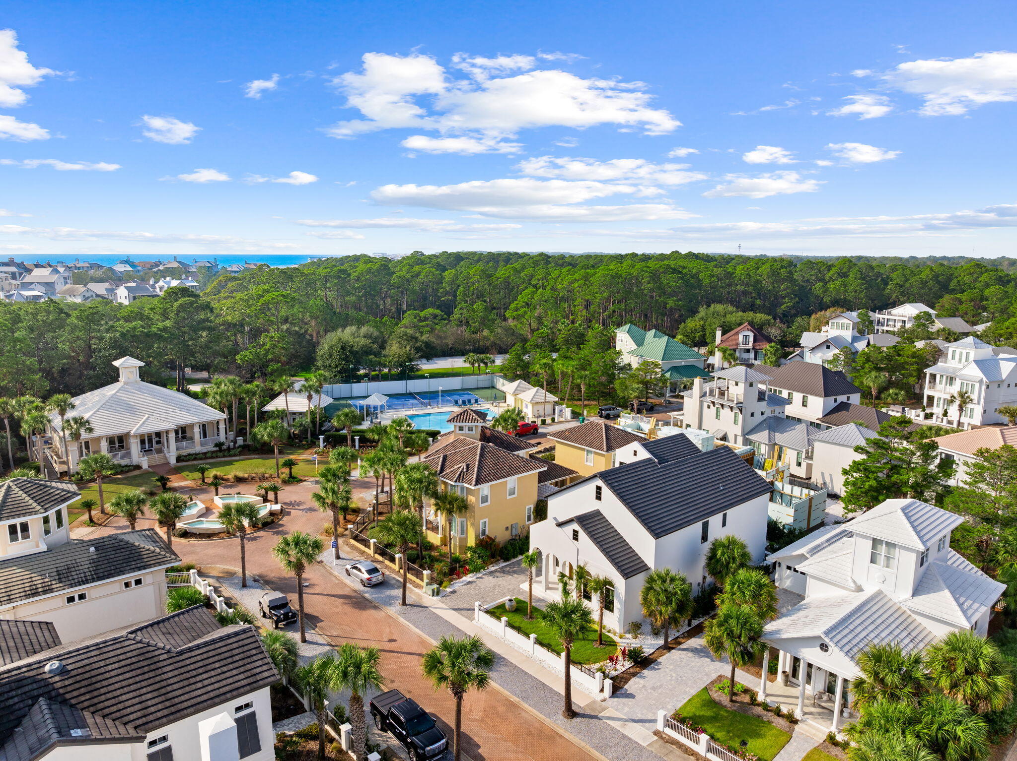 VILLAGE OF WHITE CLIFFS THE - Residential