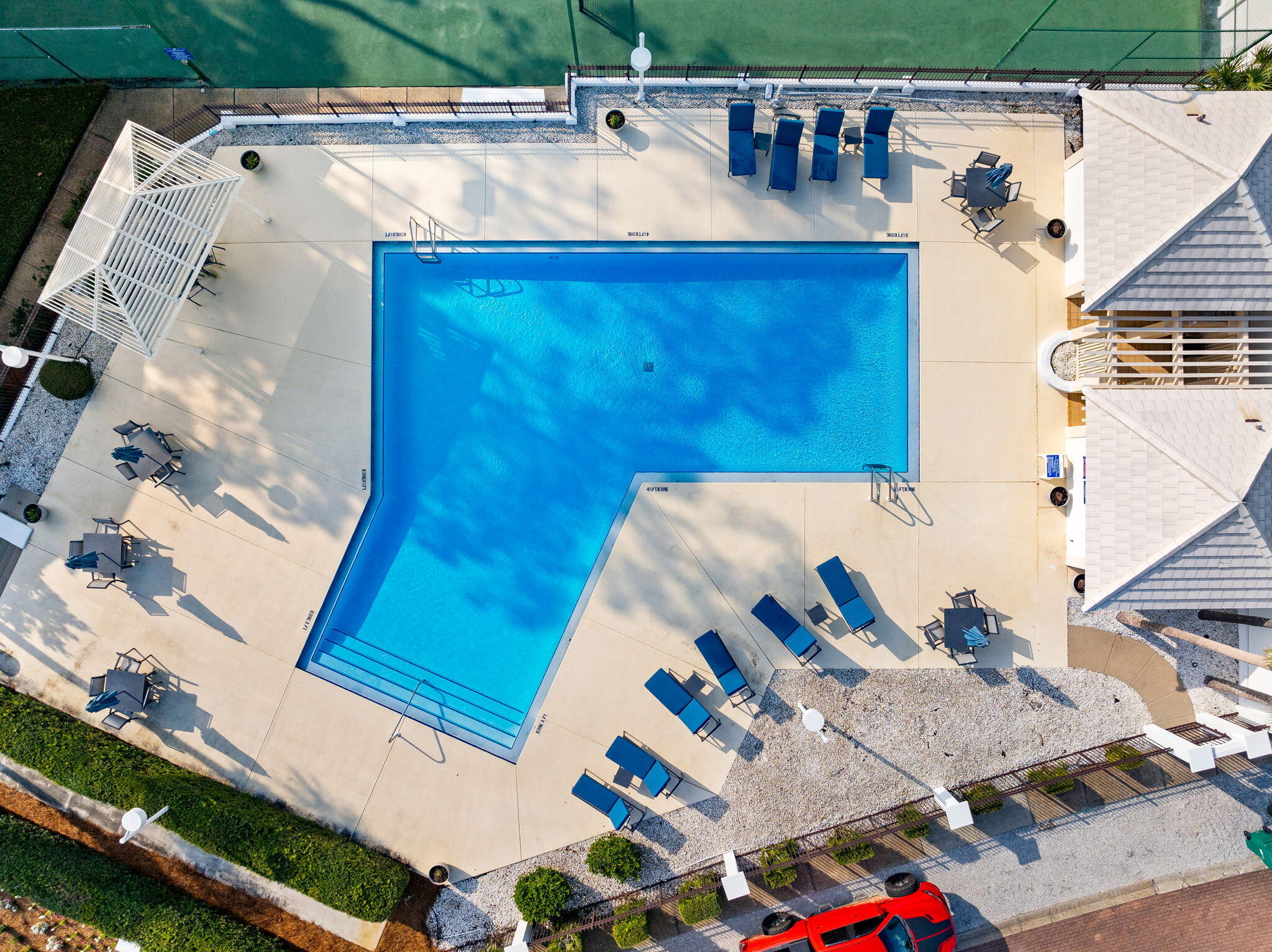 VILLAGE OF WHITE CLIFFS THE - Residential