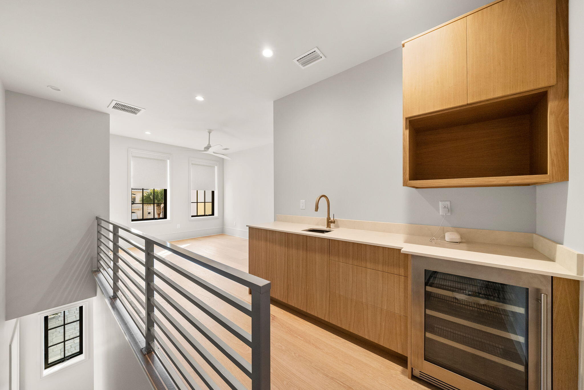 VILLAGE OF WHITE CLIFFS THE - Residential