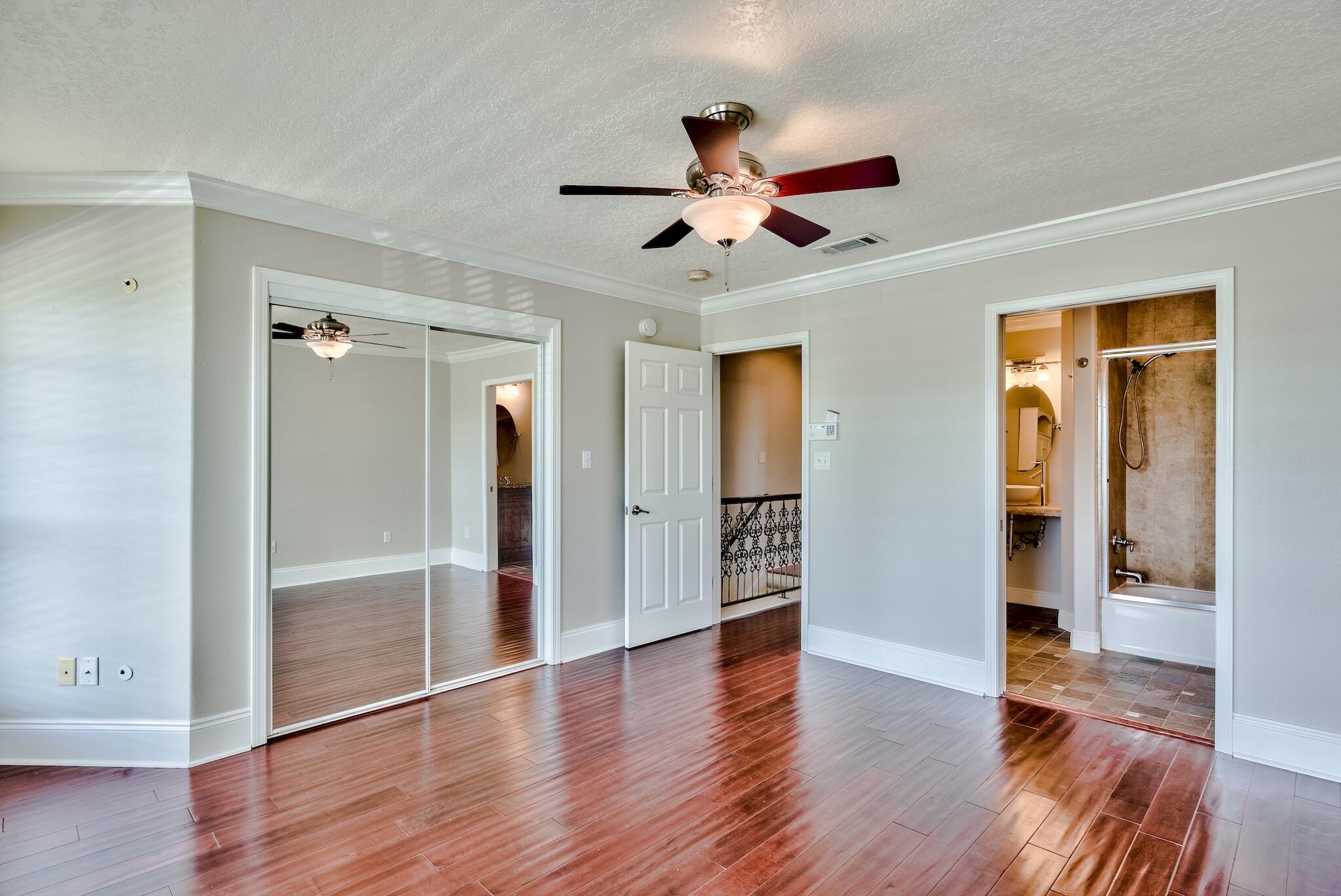 DESOTO SQUARE - Residential