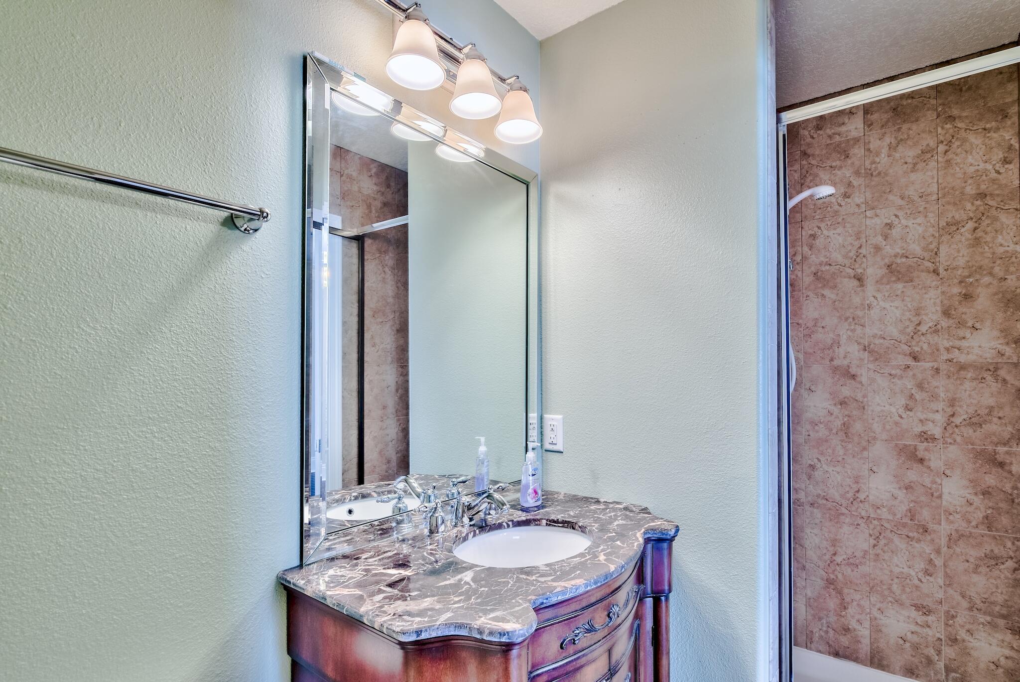 DESOTO SQUARE - Residential