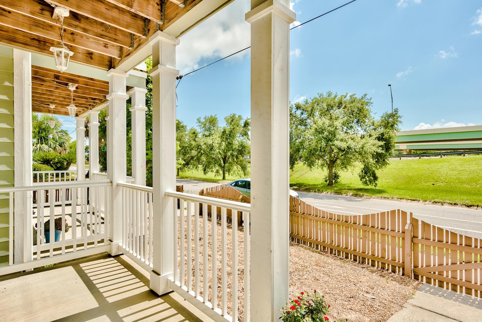 DESOTO SQUARE - Residential