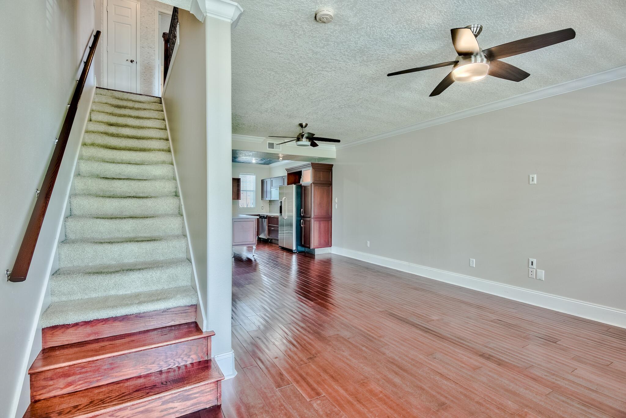 DESOTO SQUARE - Residential