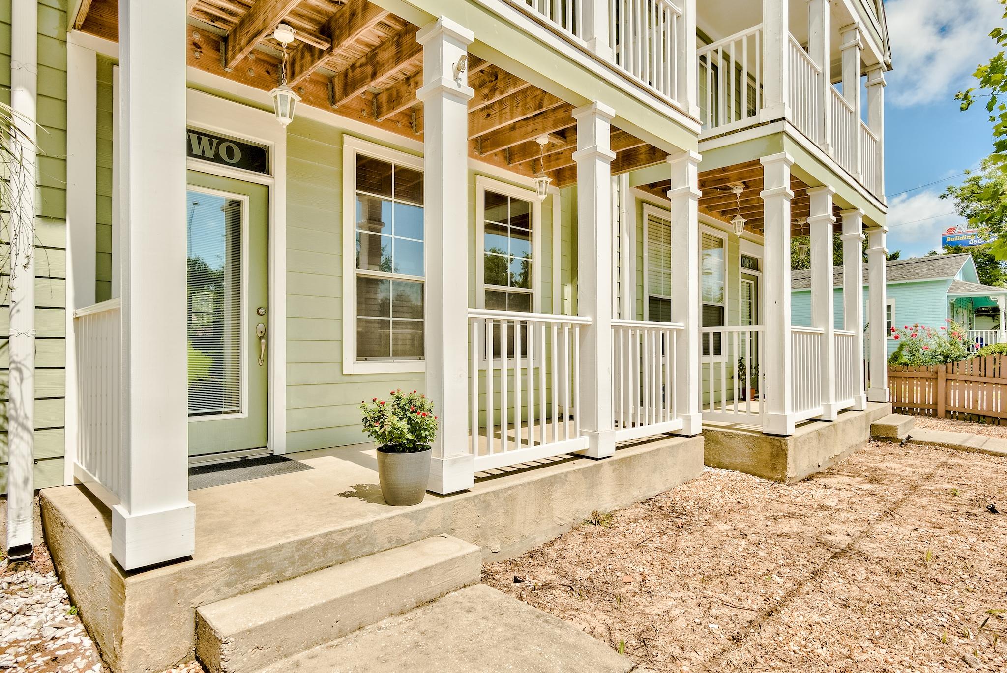 DESOTO SQUARE - Residential