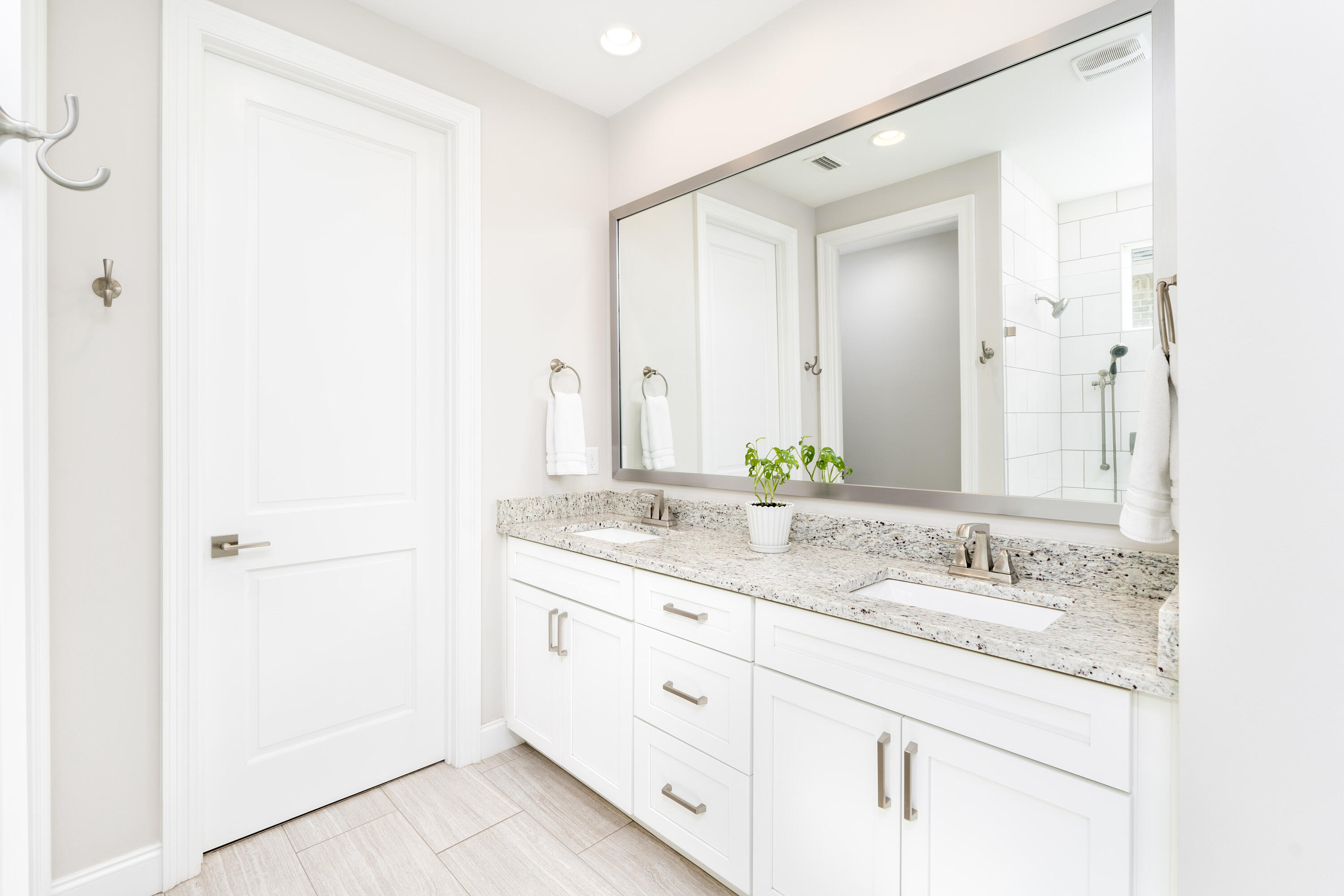 RAIDERS LANDING PH 1 - Residential