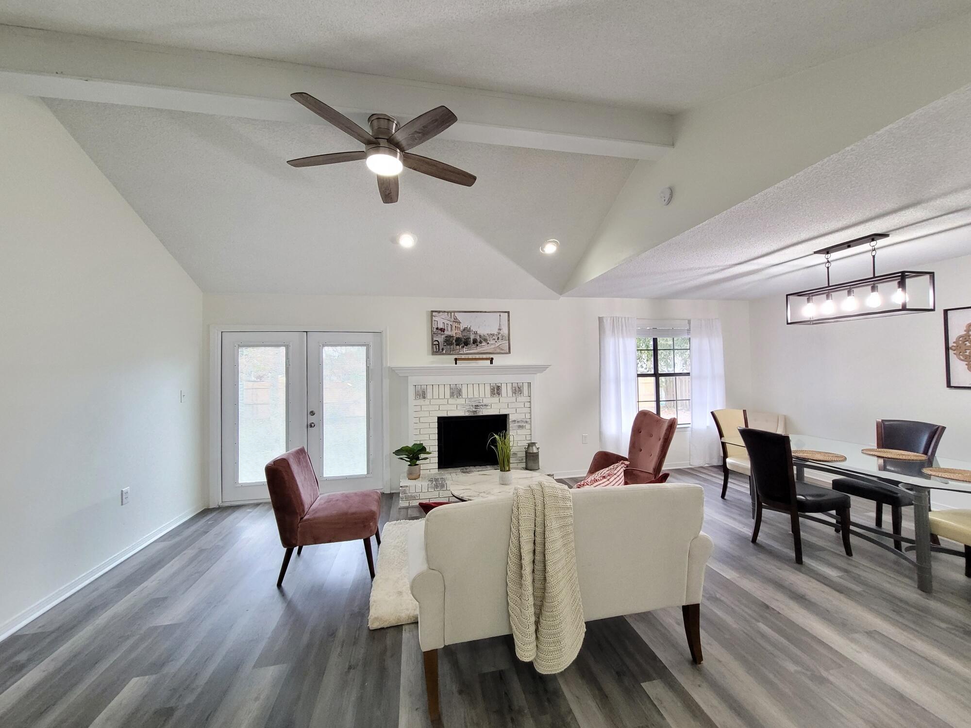 CIMARRON ESTATES - Residential