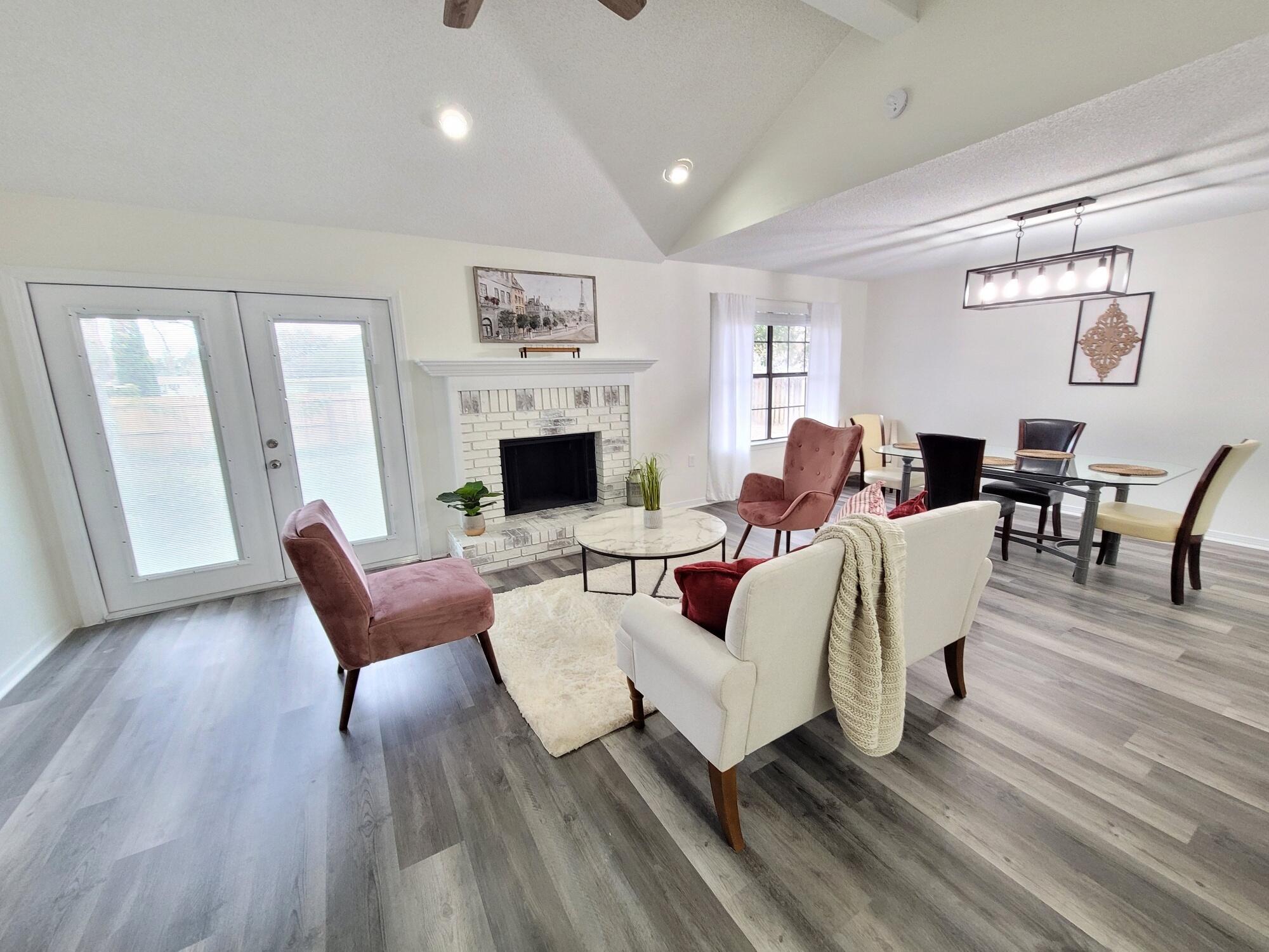 CIMARRON ESTATES - Residential