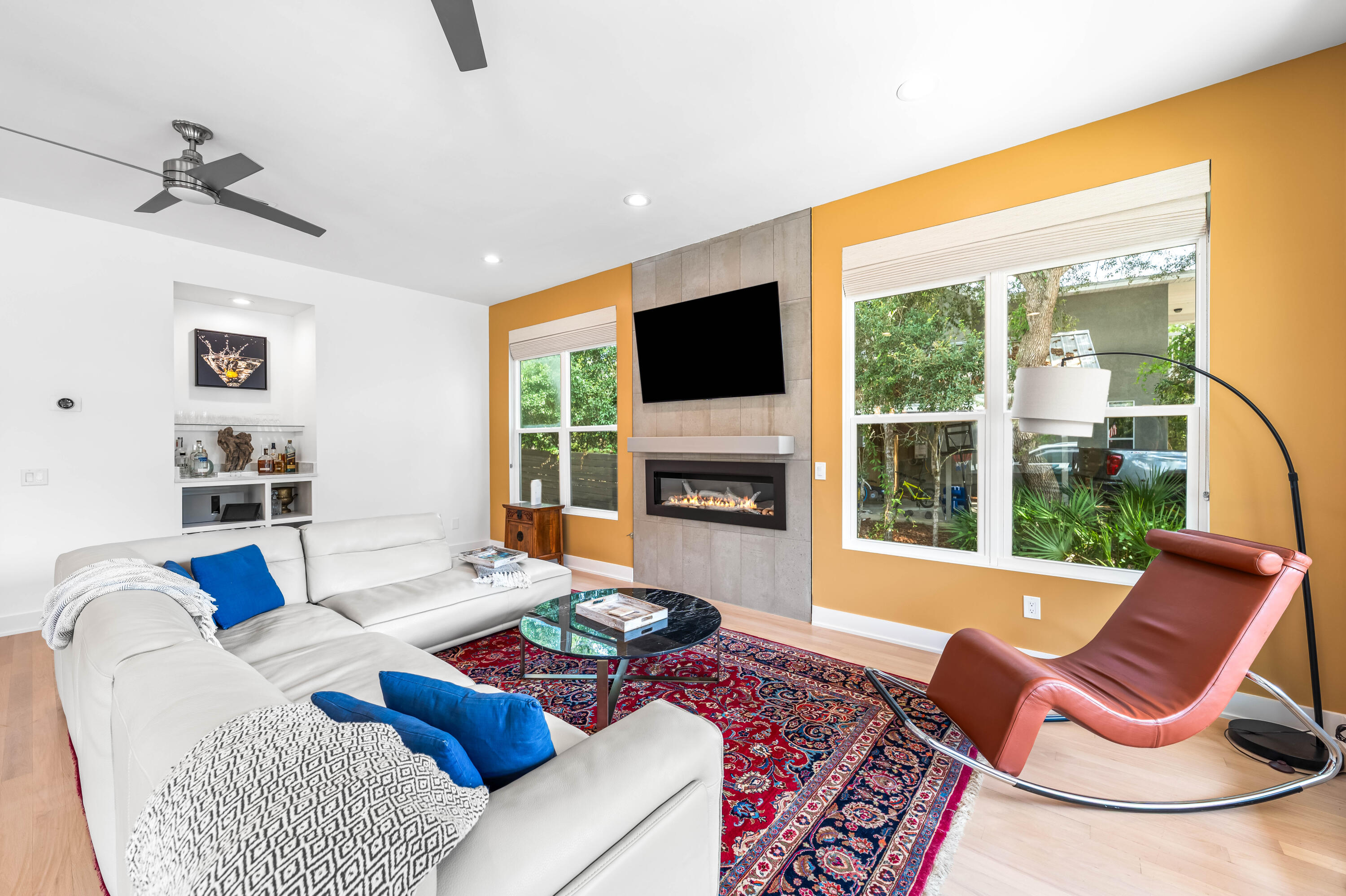 SEABREEZE EAST - Residential