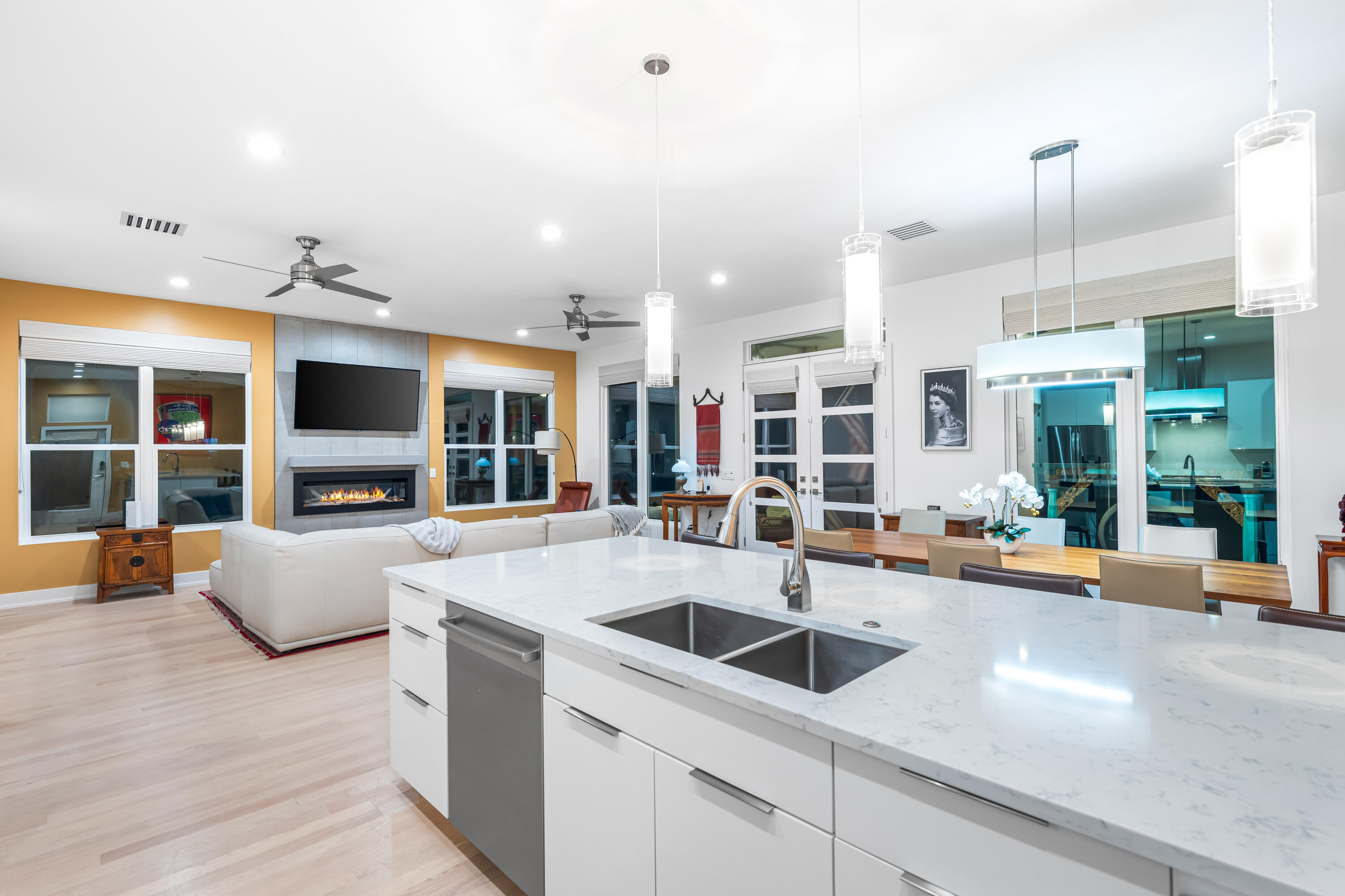 SEABREEZE EAST - Residential