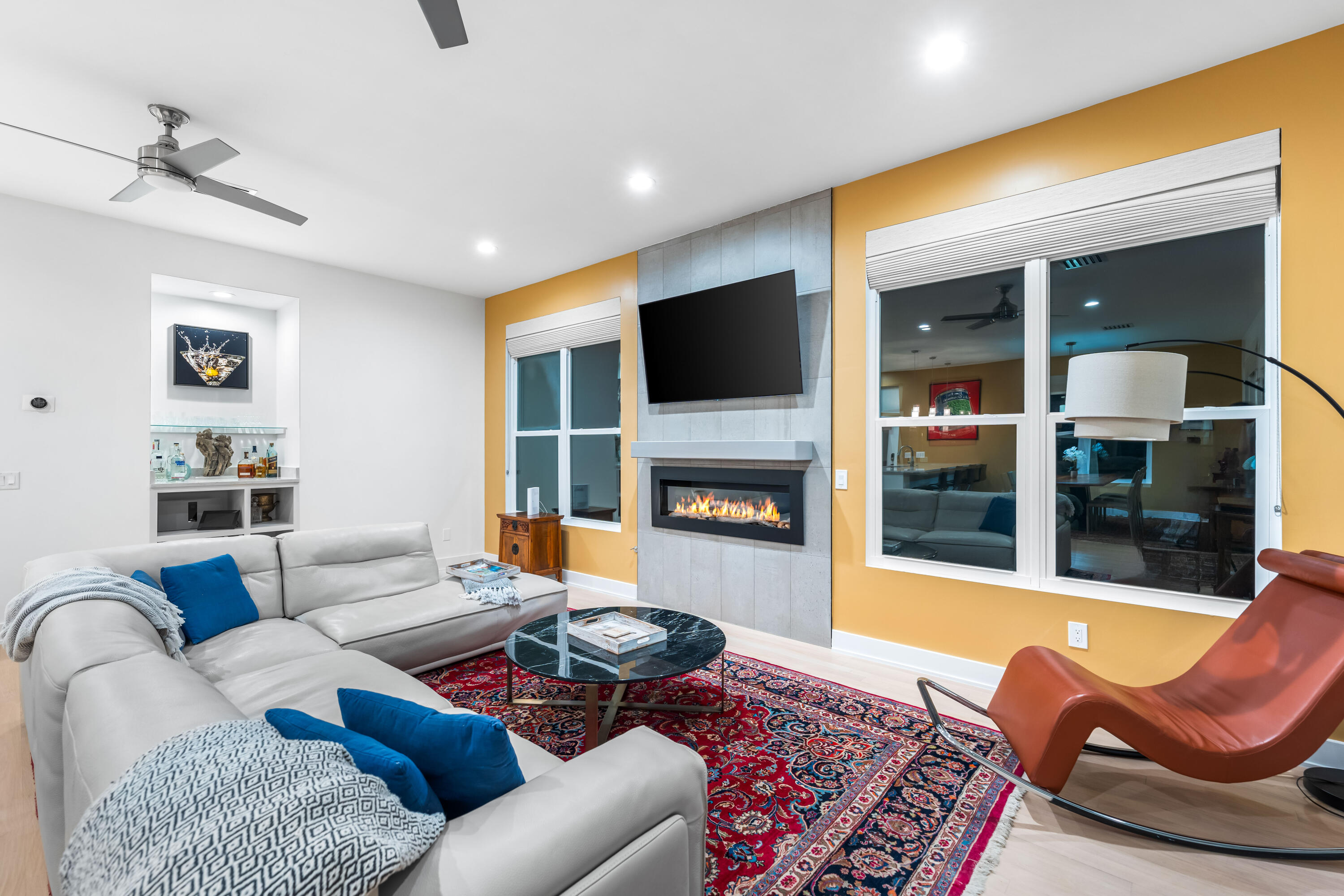SEABREEZE EAST - Residential