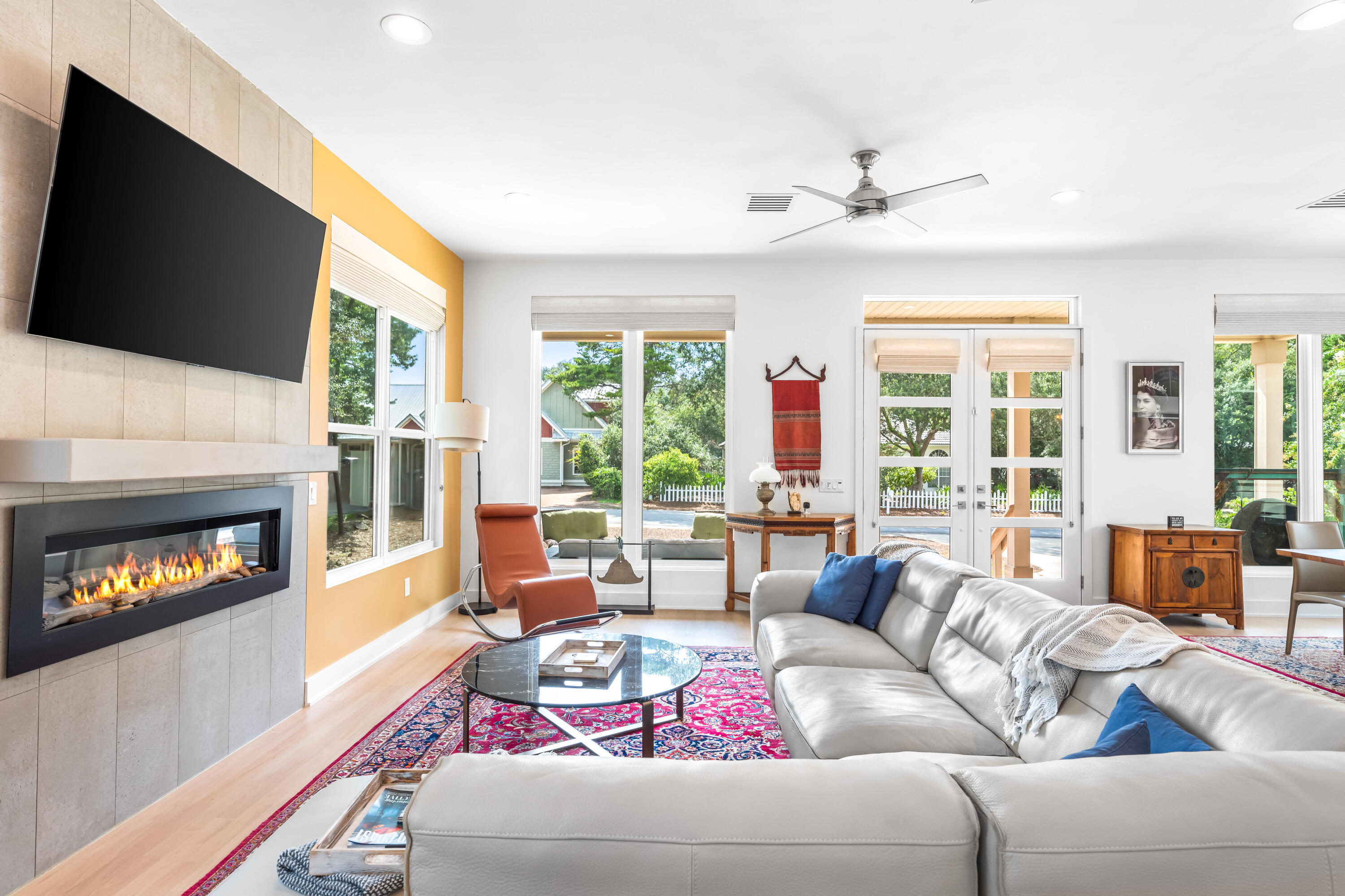 SEABREEZE EAST - Residential
