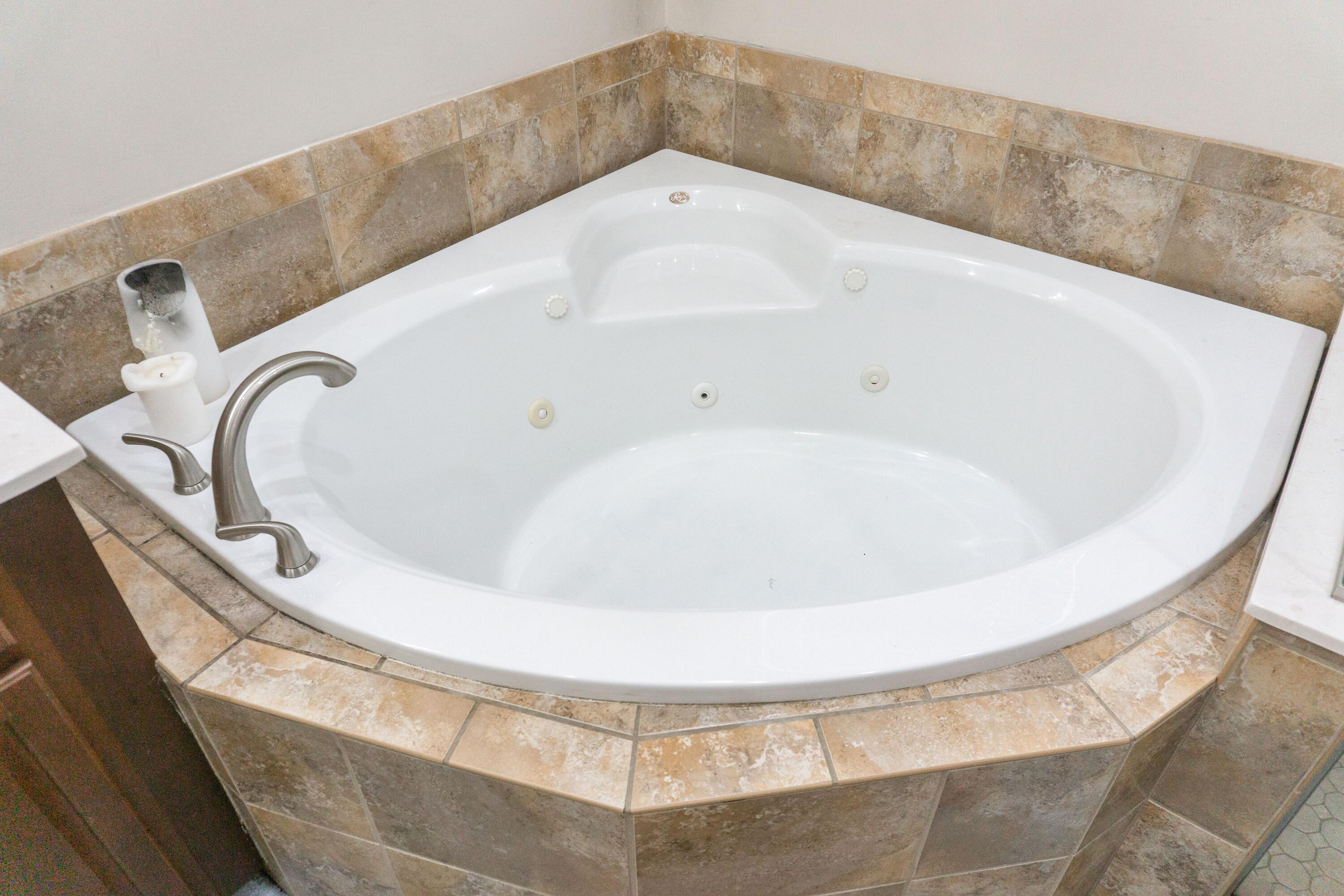 Hawks Lndg - Residential