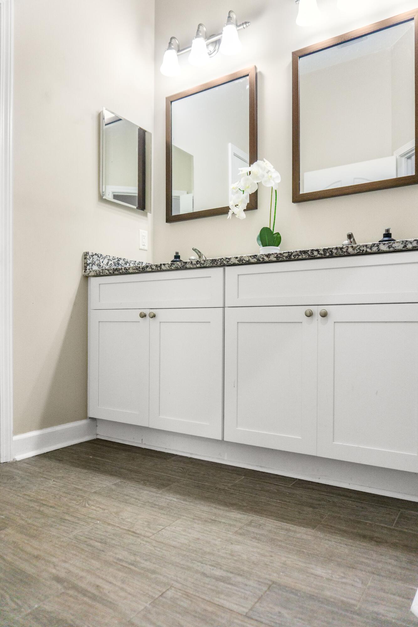 Hawks Lndg - Residential