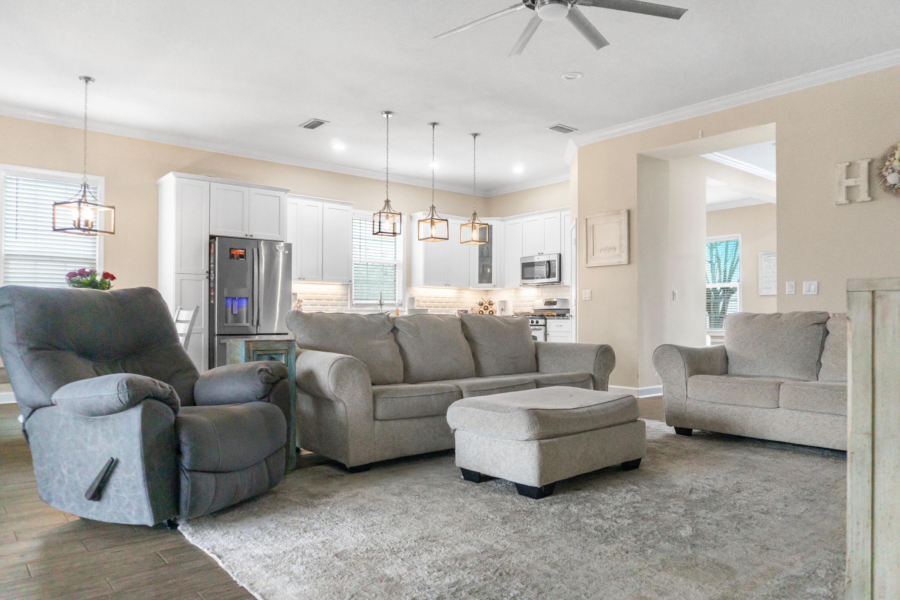 Hawks Lndg - Residential