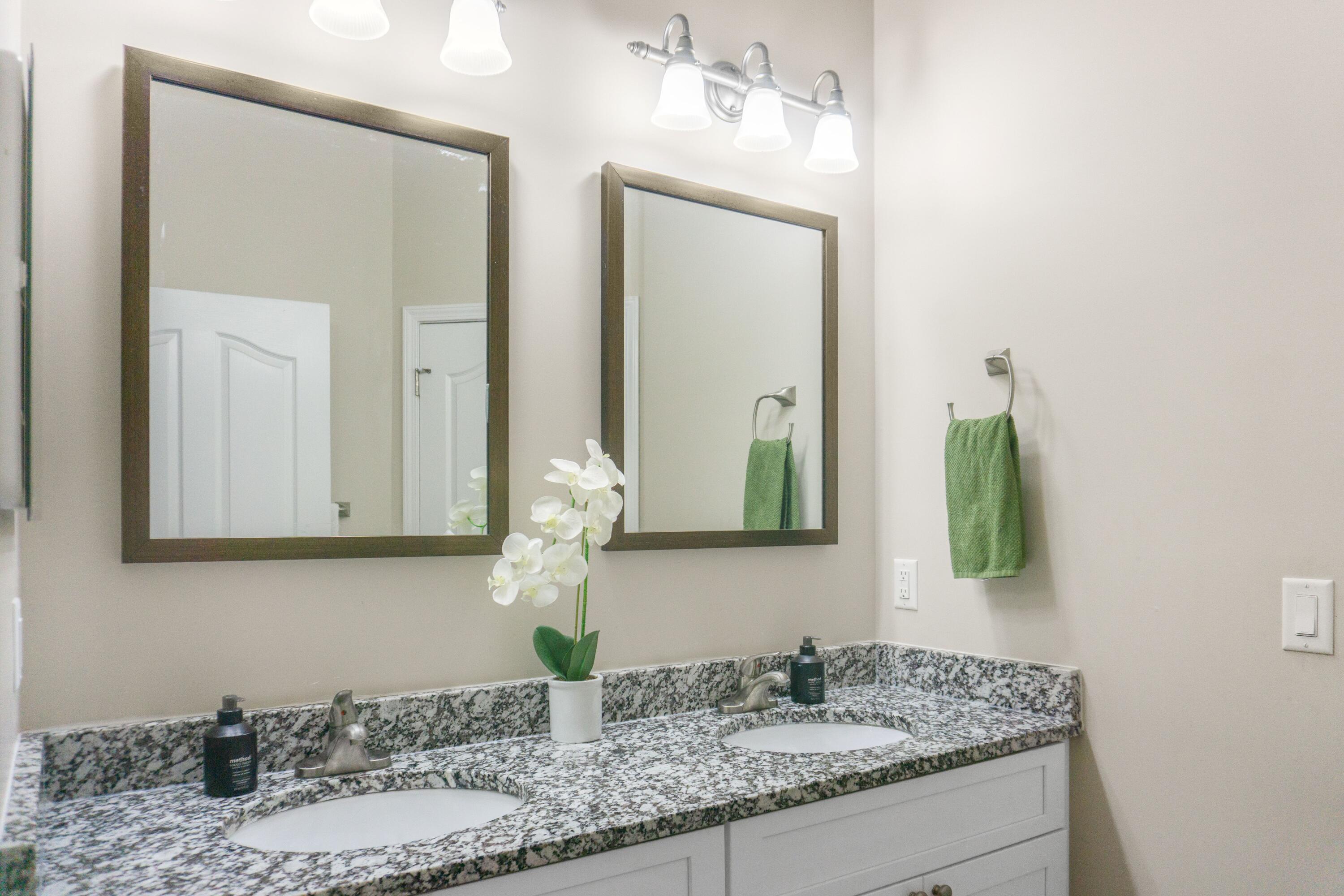 Hawks Lndg - Residential