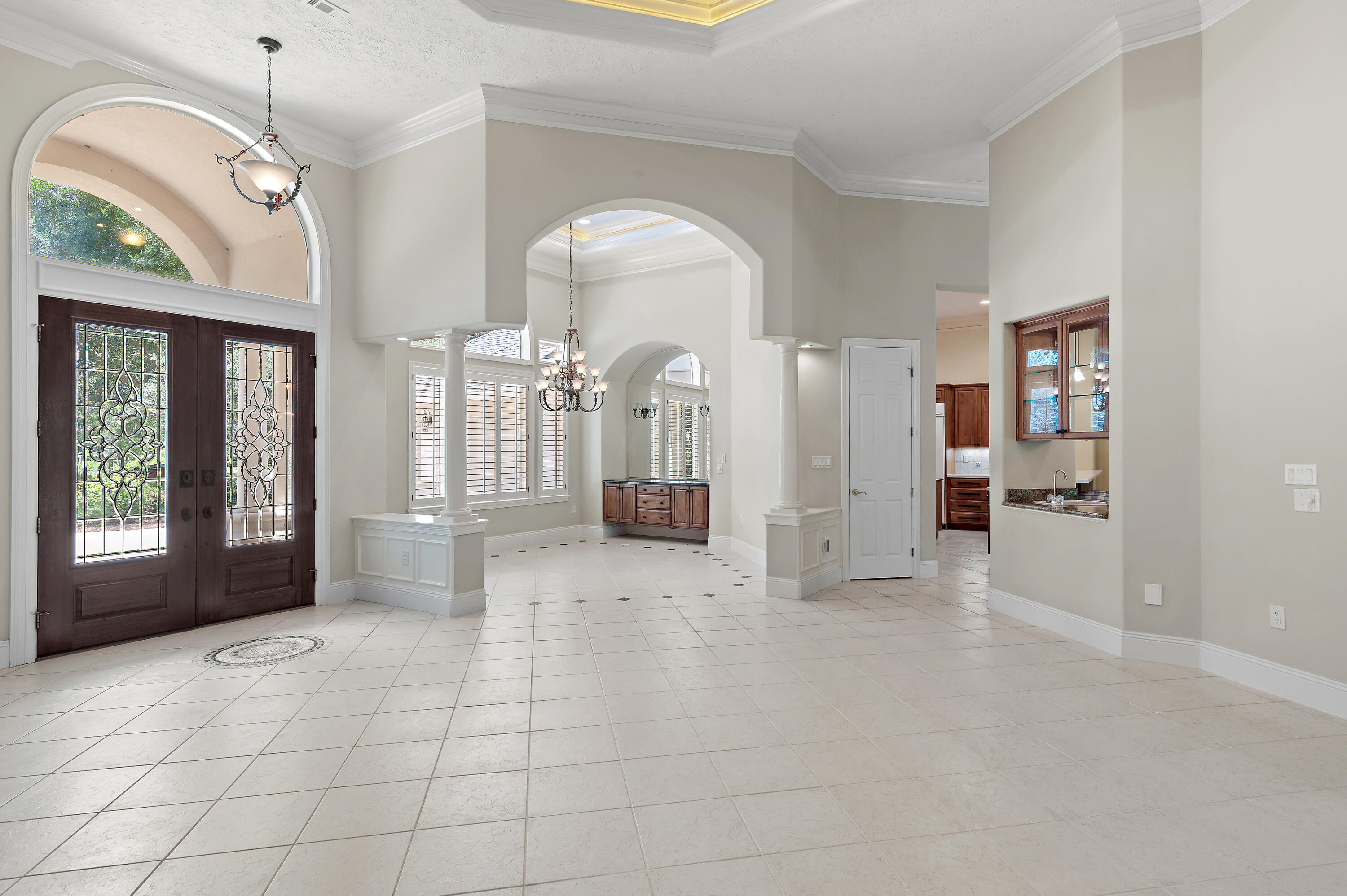 6345 Augusta Cove