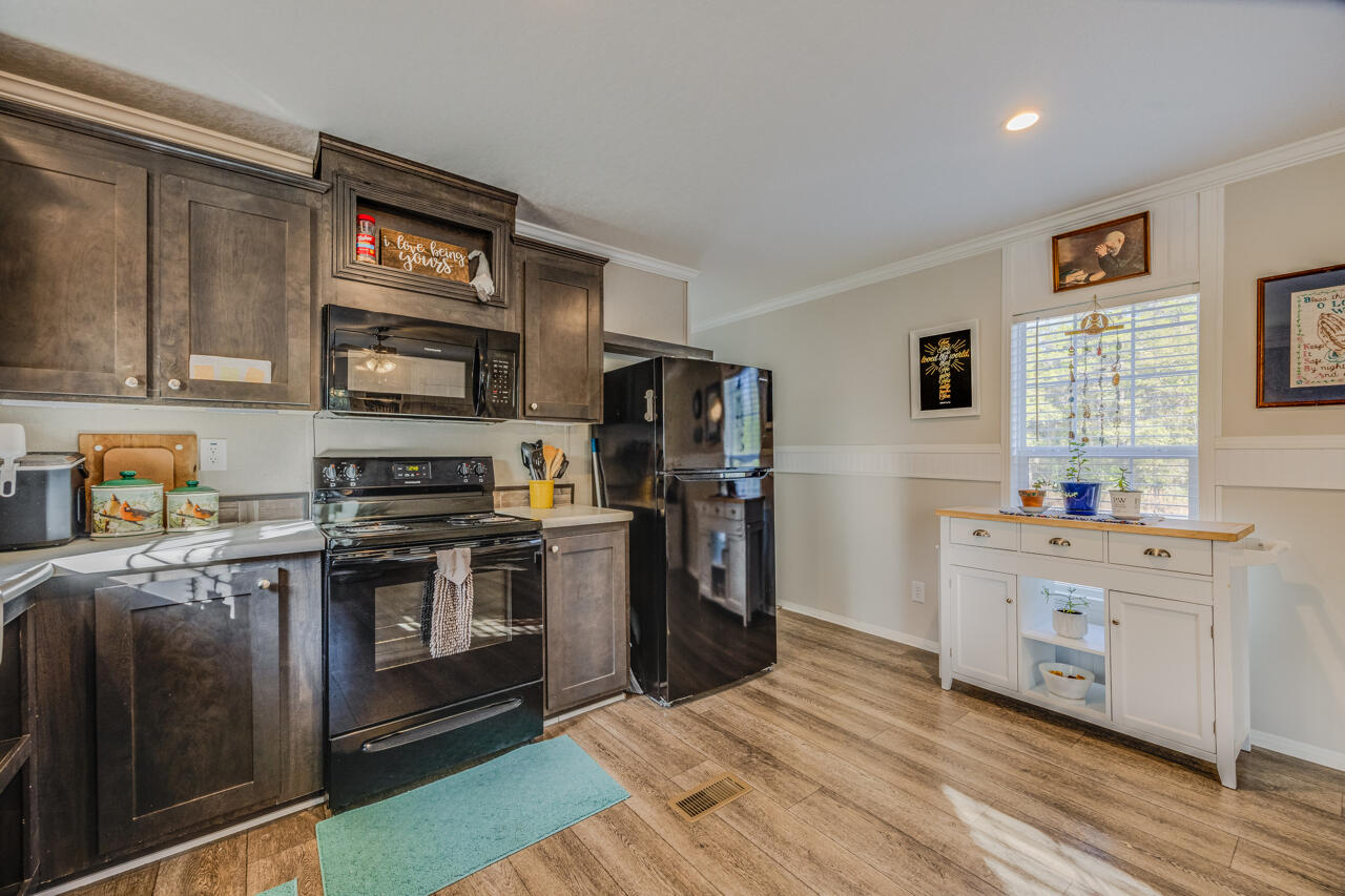 OAKWOOD HILLS UNIT 2 - Residential