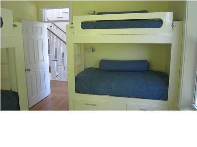 LAKEWOOD ESTATES - Residential