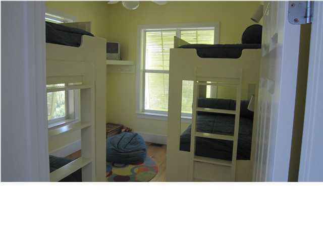 LAKEWOOD ESTATES - Residential