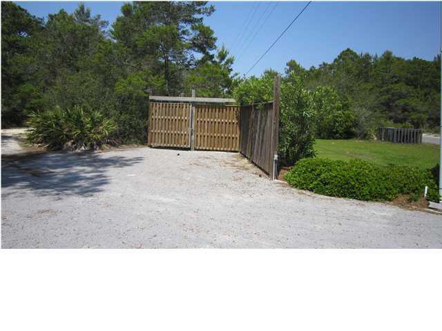 LAKEWOOD ESTATES - Residential