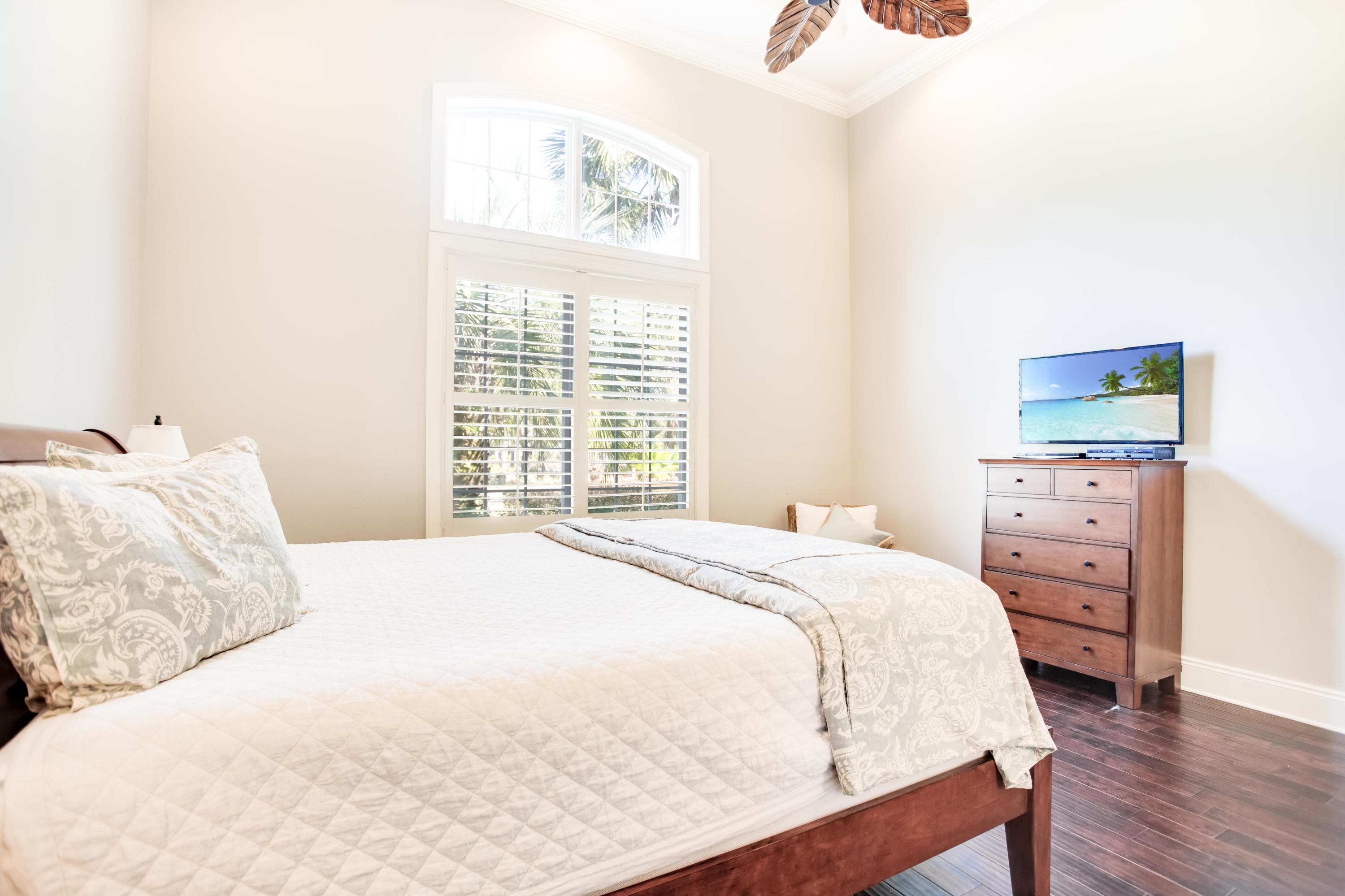 BURNT PINE EAST - Residential