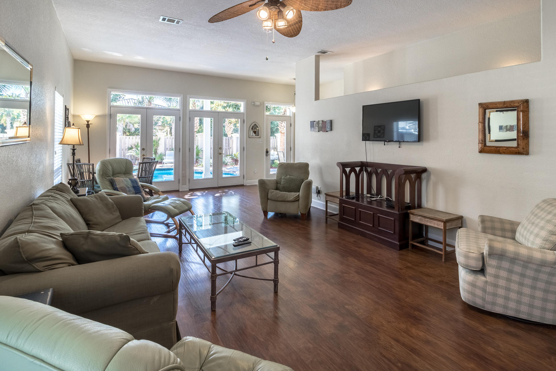 CRYSTAL BEACH - Residential