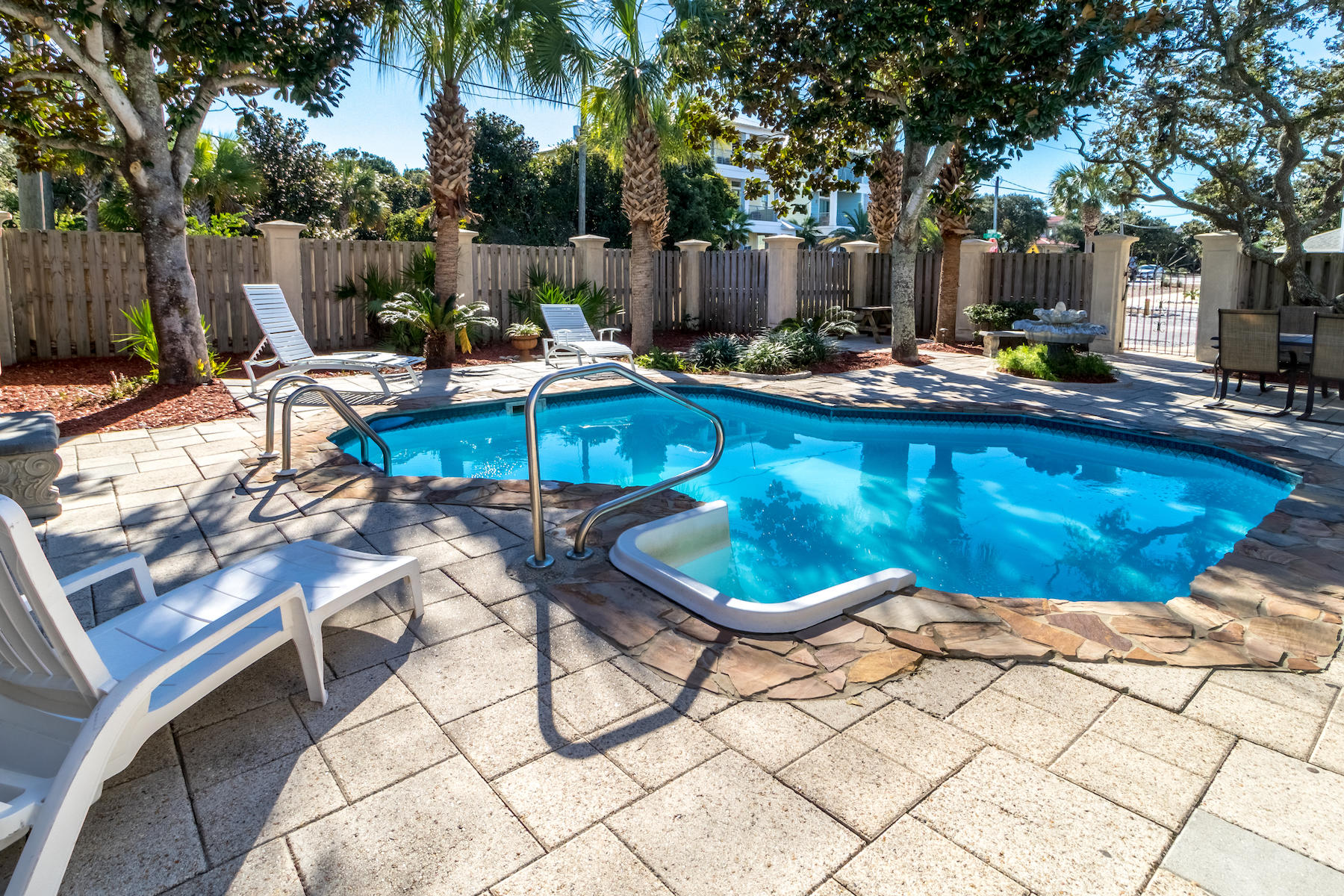 CRYSTAL BEACH - Residential