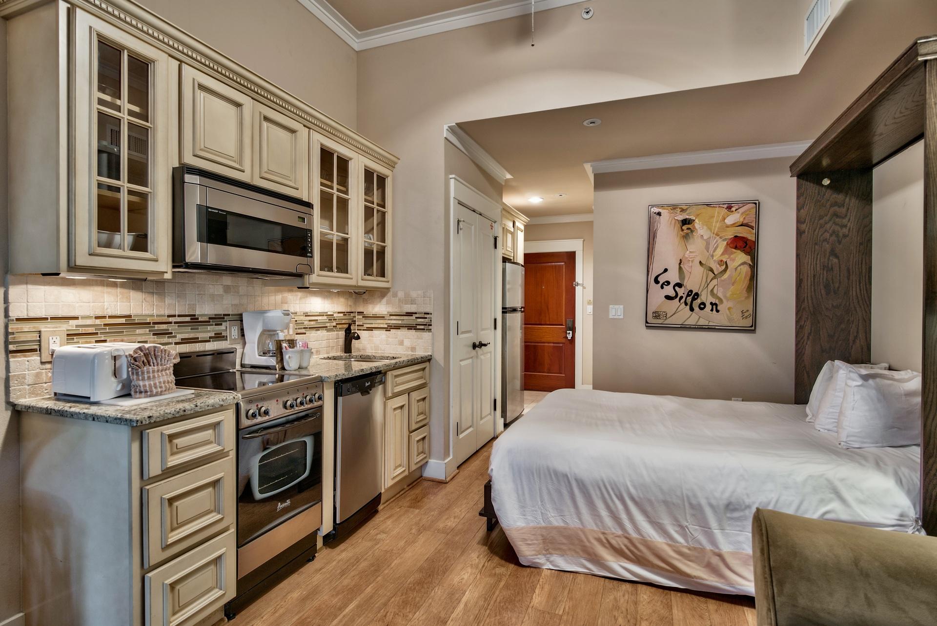 PILOT HOUSE - Residential