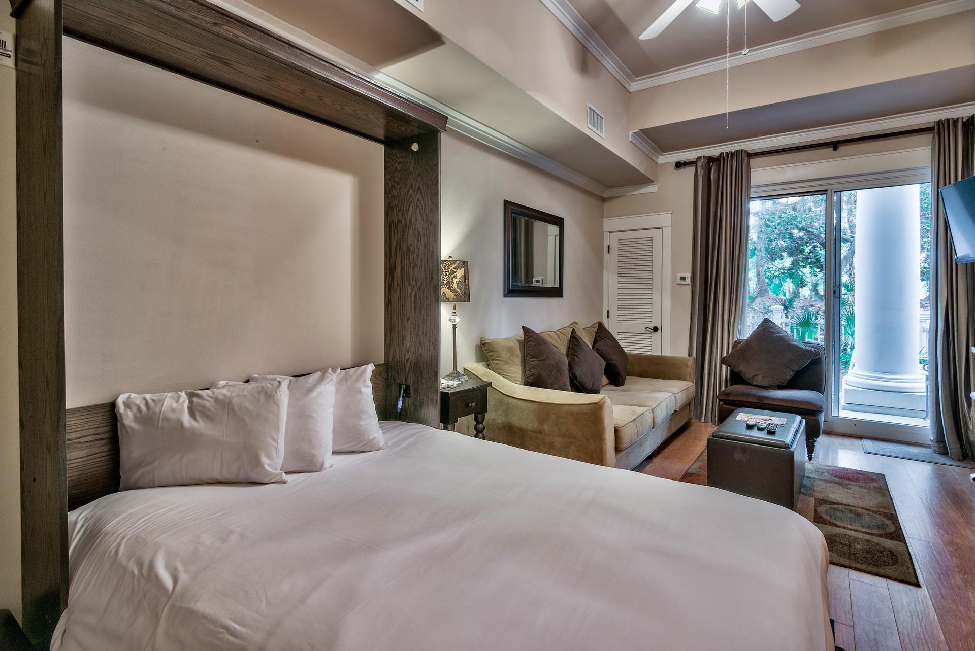 PILOT HOUSE - Residential