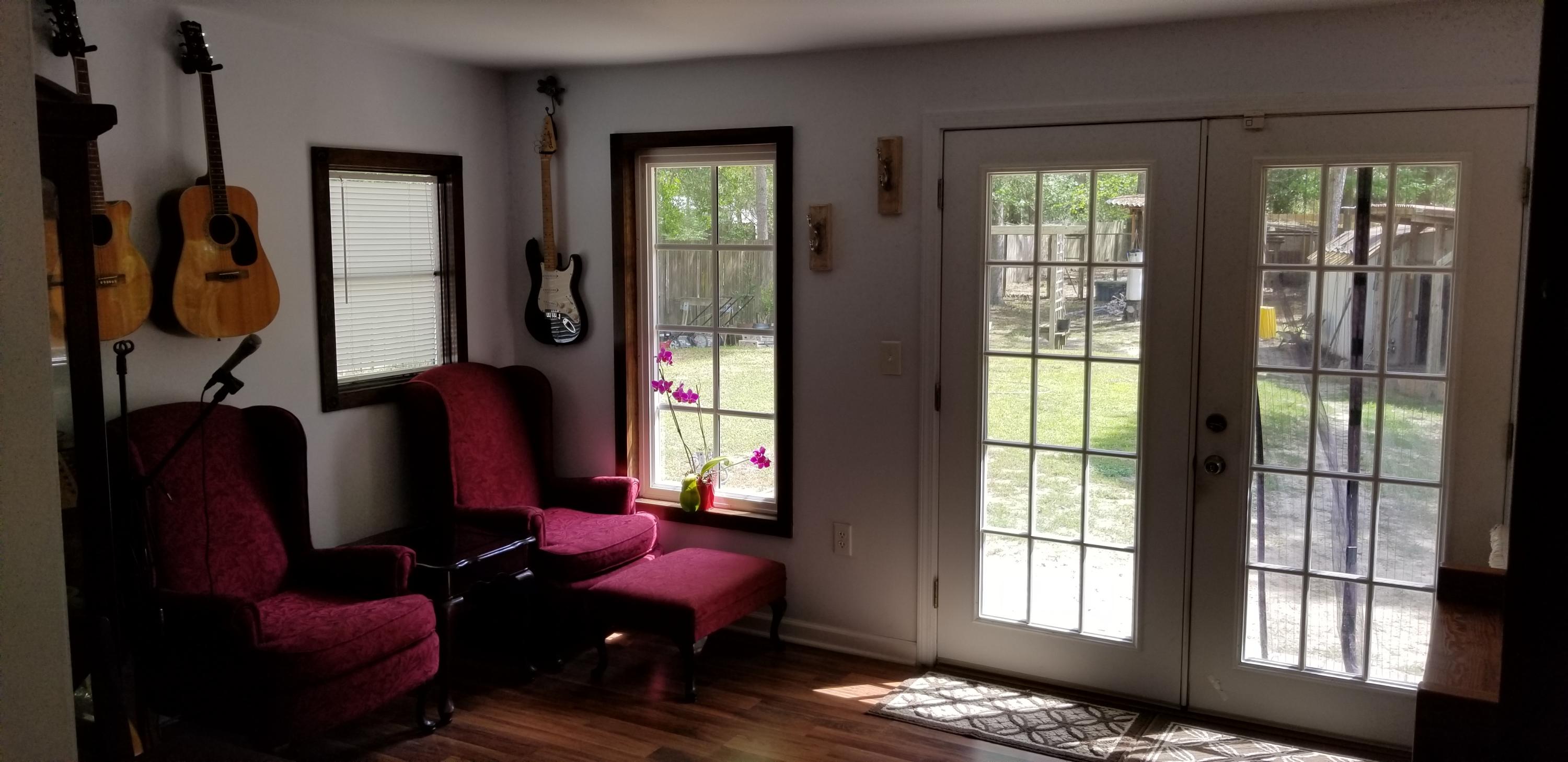 MORRIS ADDN TO CRESTVIEW - Residential