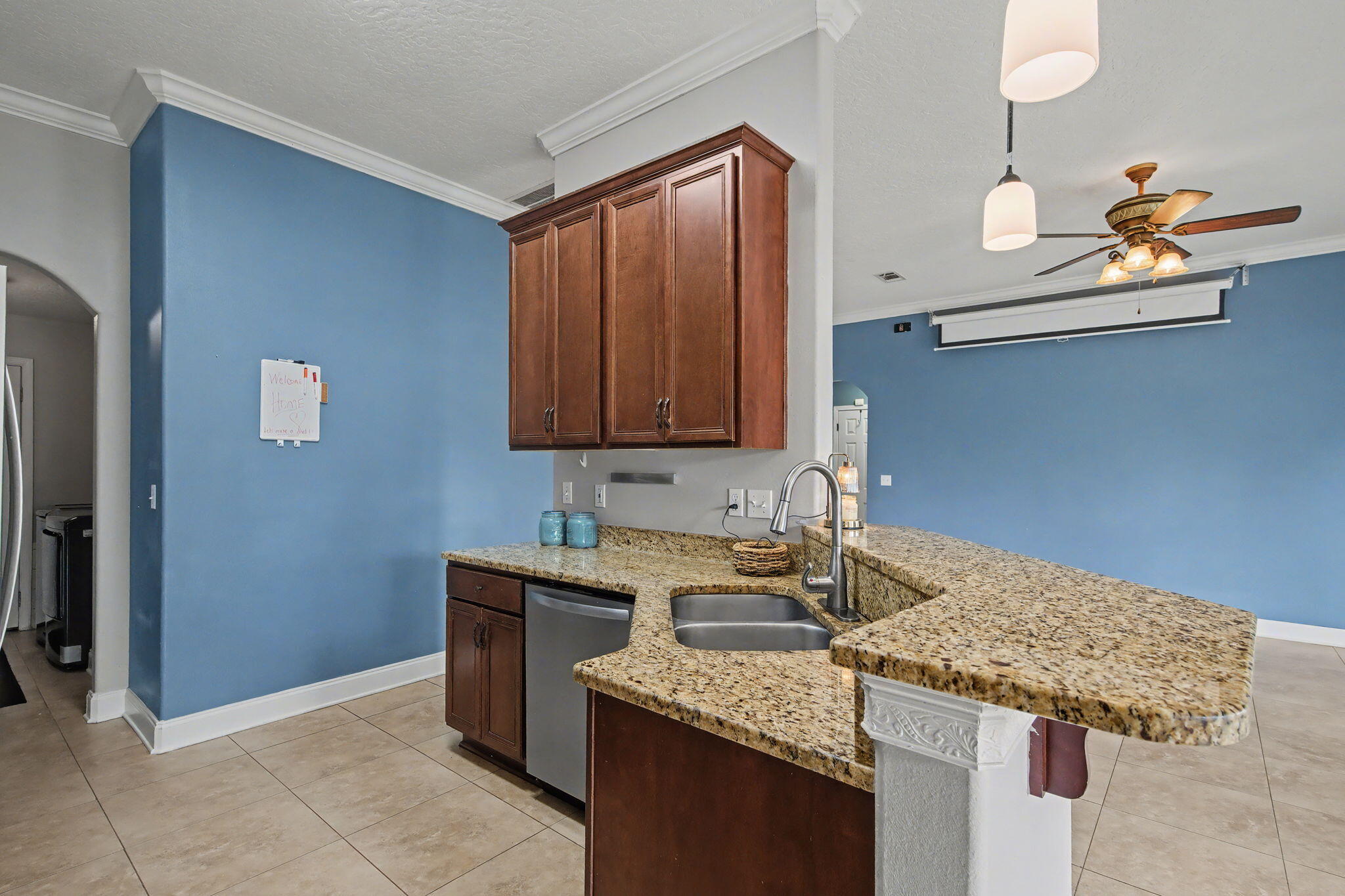 CRESCENT SHORES - Residential