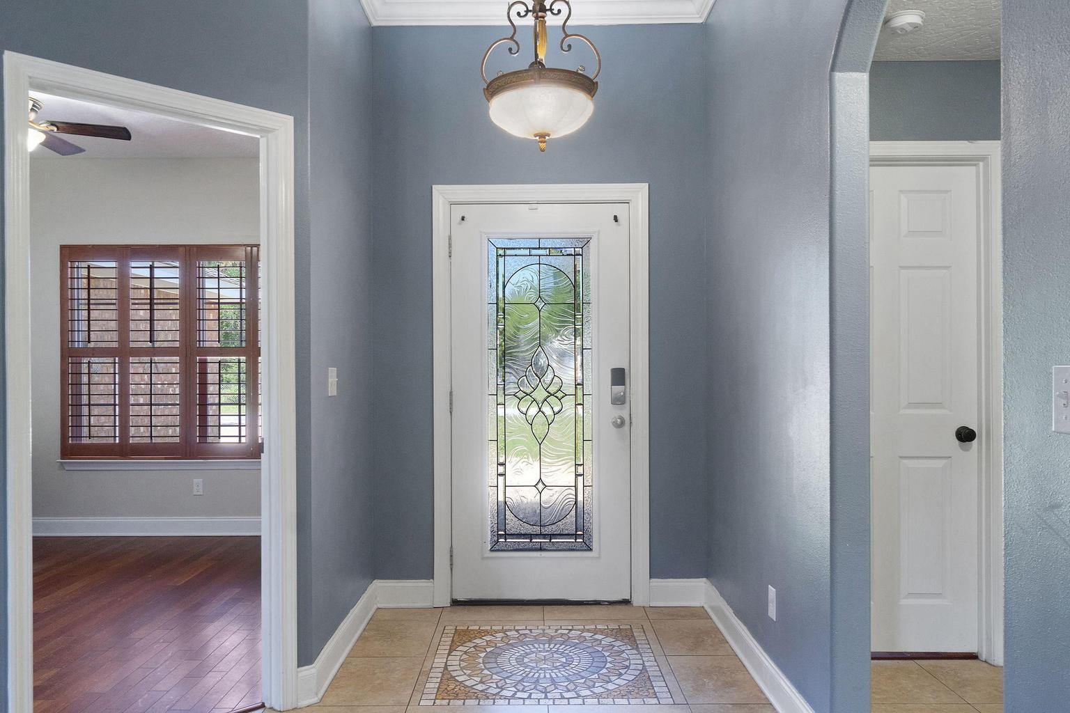 CRESCENT SHORES - Residential