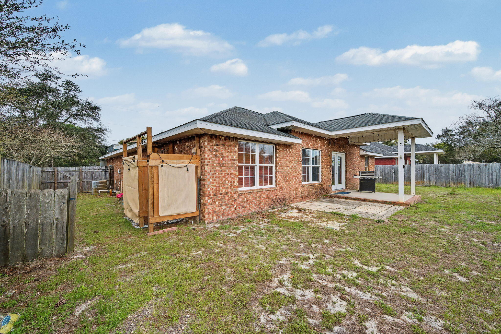 CRESCENT SHORES - Residential