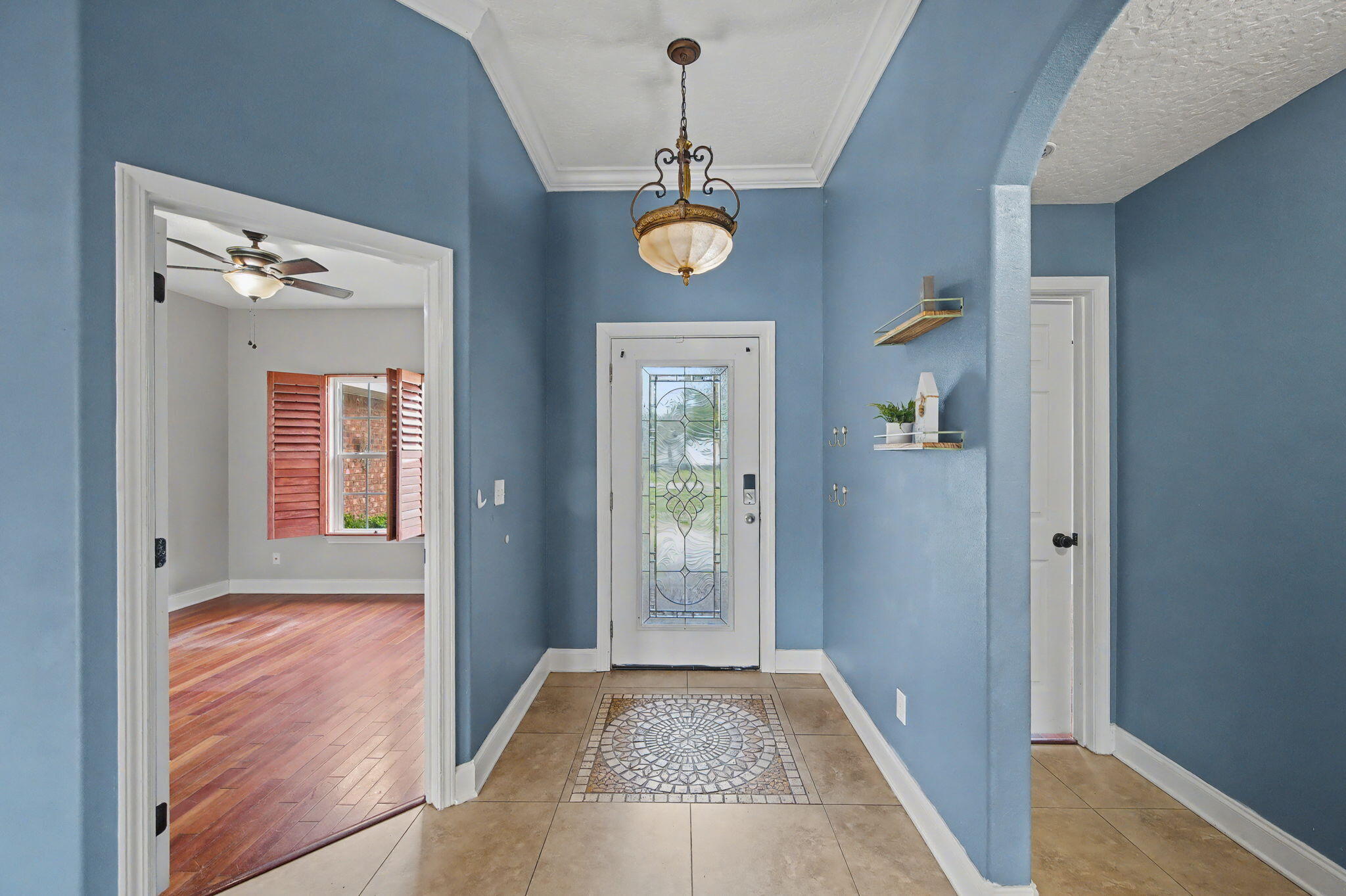 CRESCENT SHORES - Residential