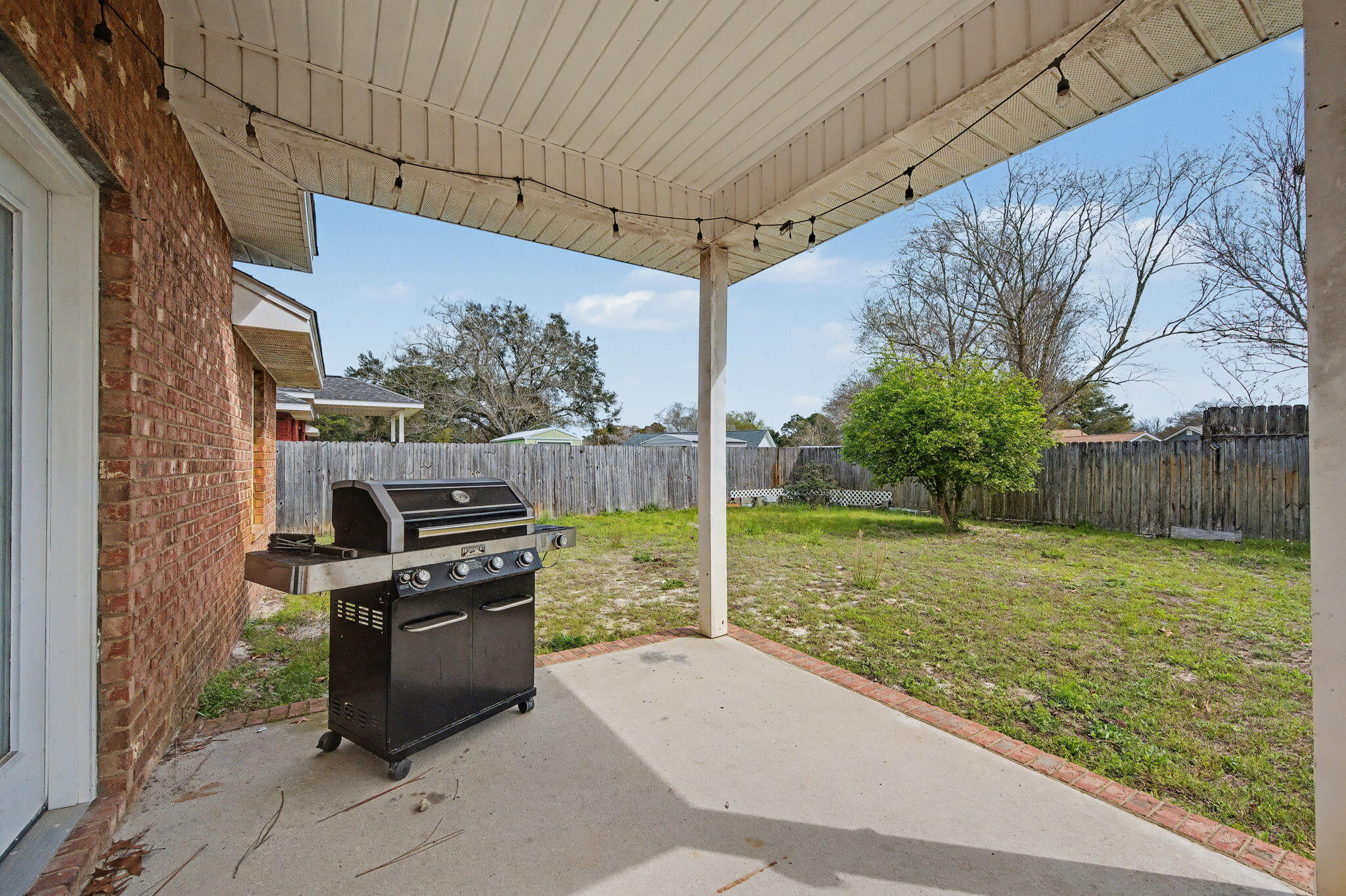 CRESCENT SHORES - Residential