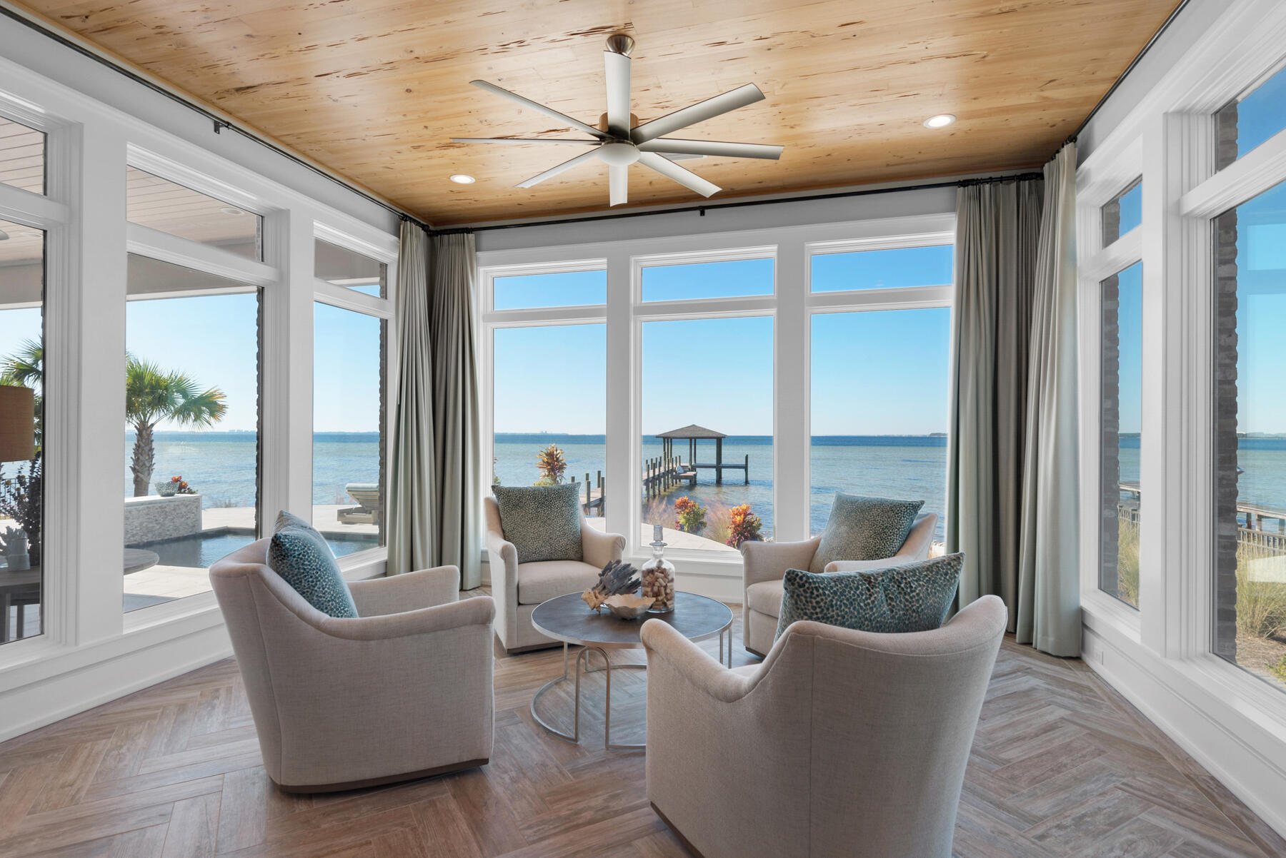 WINDWARD PH 2 BLUEWATER BAY - Residential