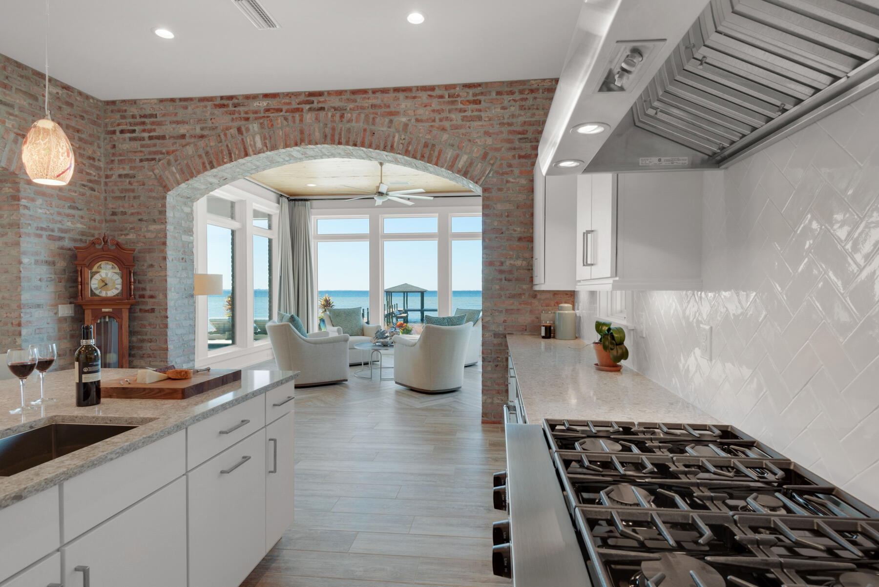 WINDWARD PH 2 BLUEWATER BAY - Residential