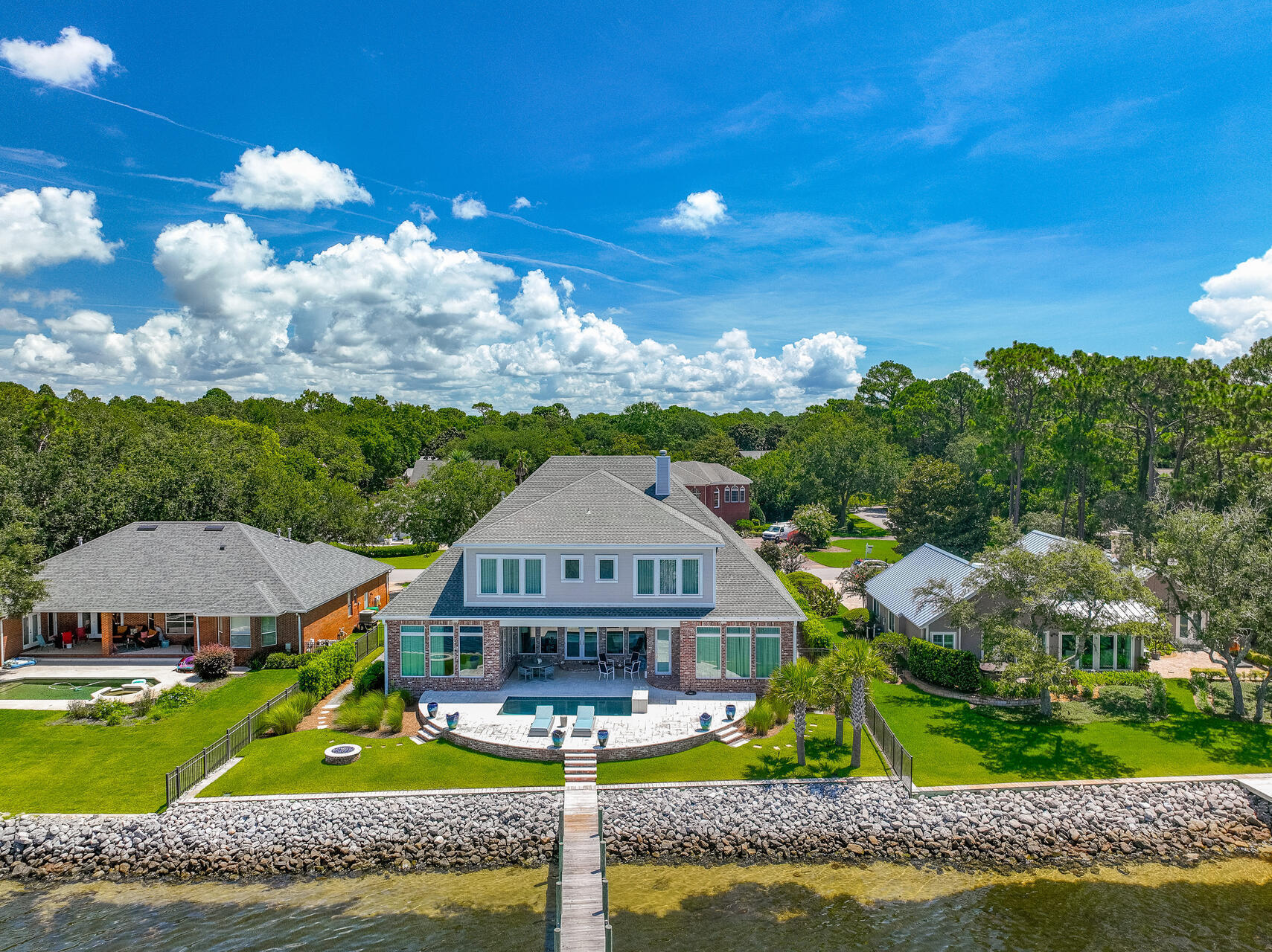 WINDWARD PH 2 BLUEWATER BAY - Residential