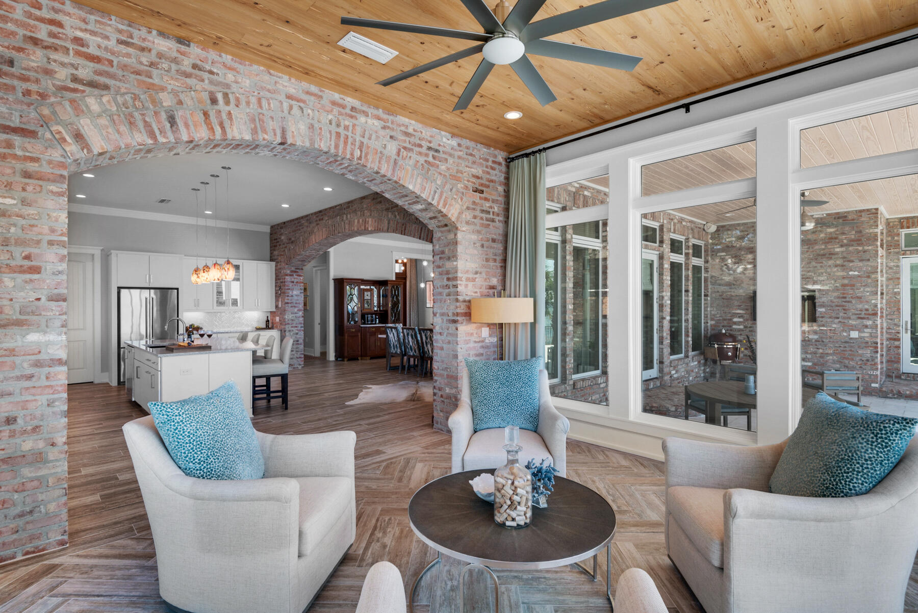 WINDWARD PH 2 BLUEWATER BAY - Residential