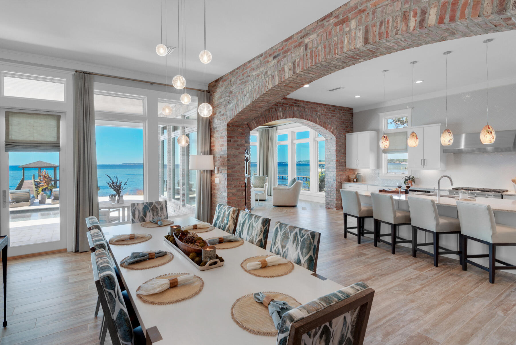 WINDWARD PH 2 BLUEWATER BAY - Residential