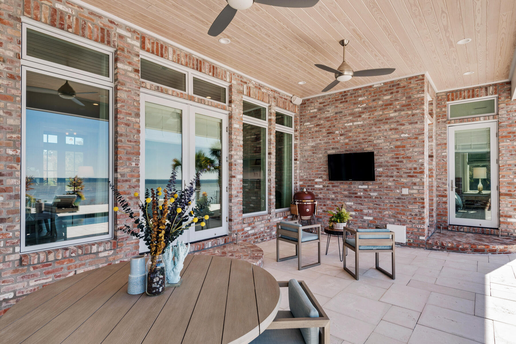 WINDWARD PH 2 BLUEWATER BAY - Residential
