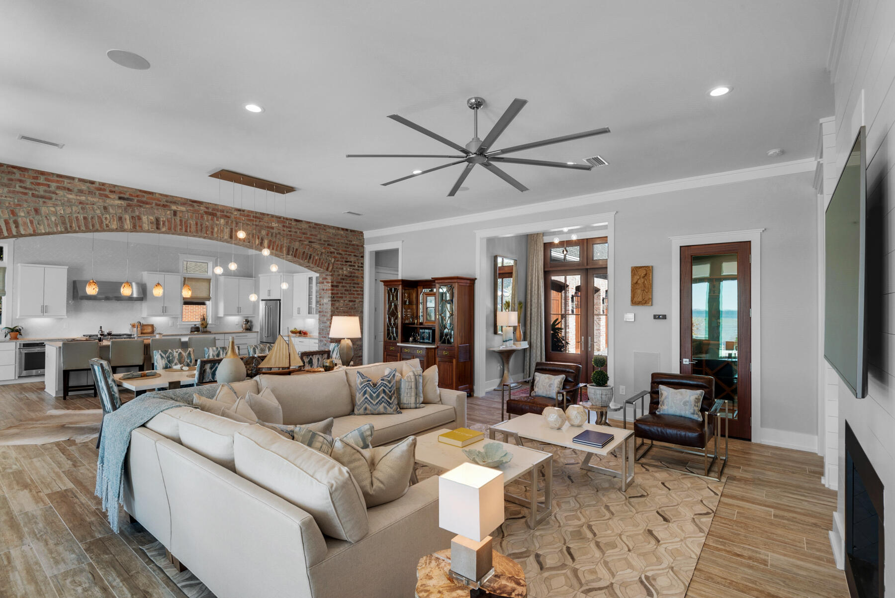 WINDWARD PH 2 BLUEWATER BAY - Residential
