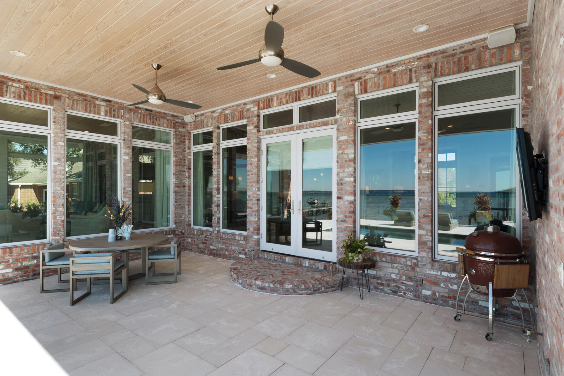 WINDWARD PH 2 BLUEWATER BAY - Residential